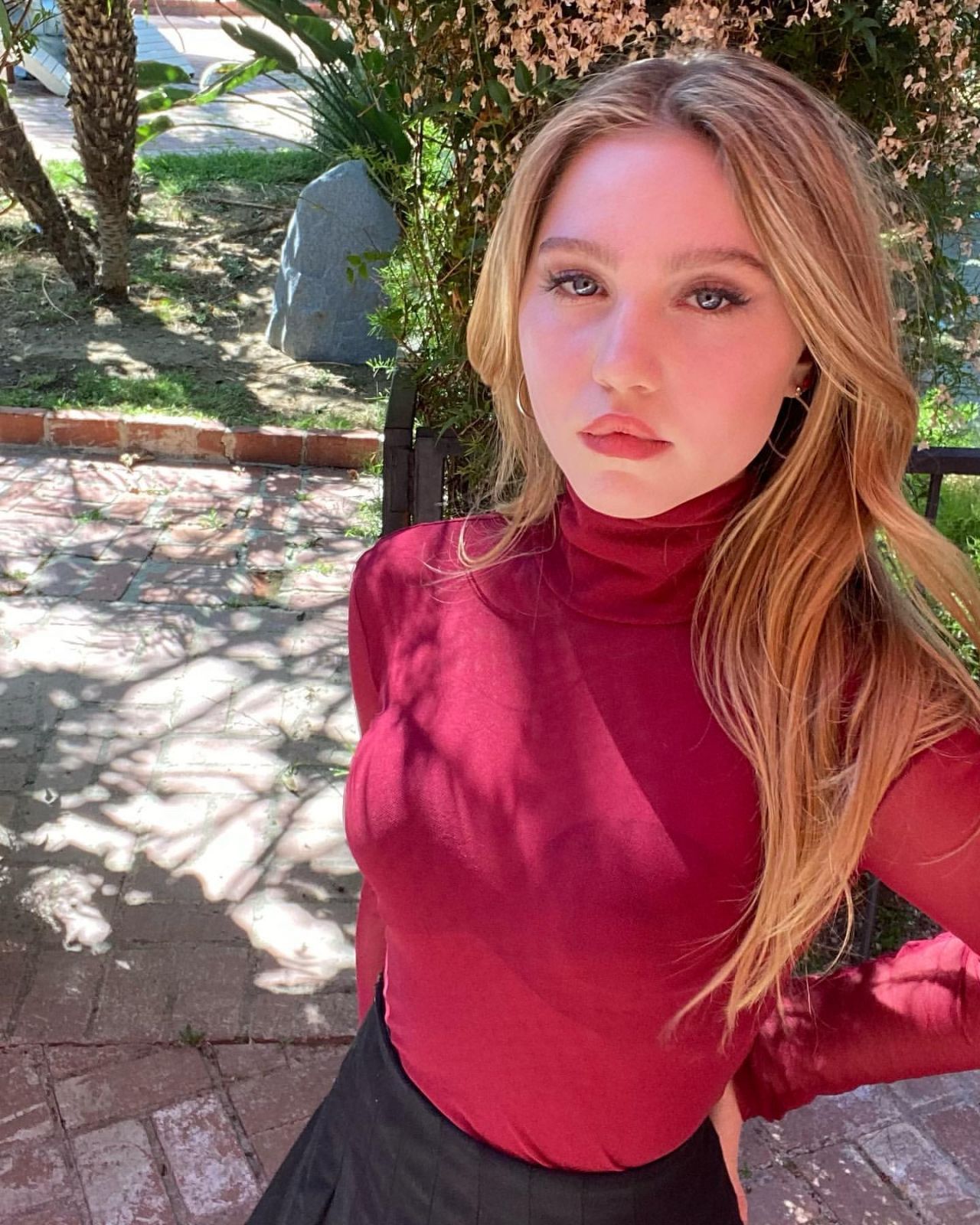 1280x1600 Ella Anderson Archive • CelebMafia