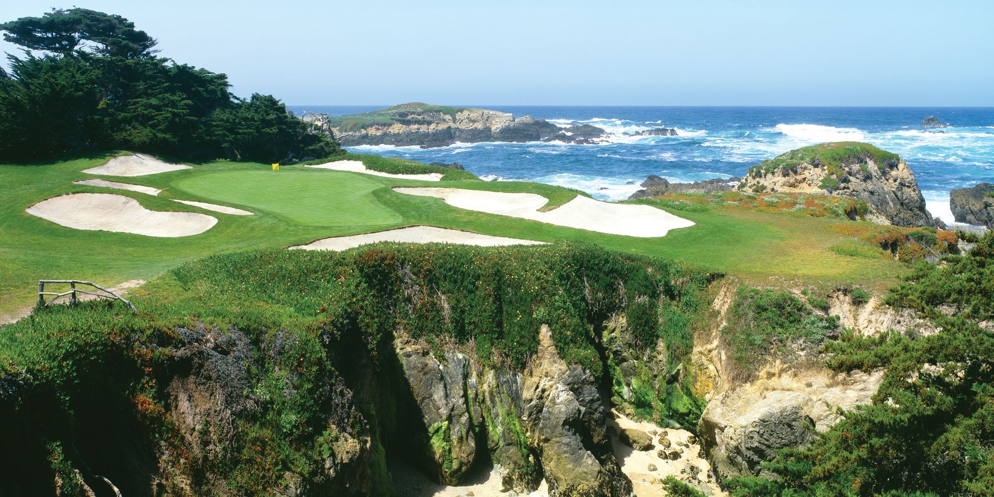 2000x1000 Cypress Point Hole Window Well Scenes