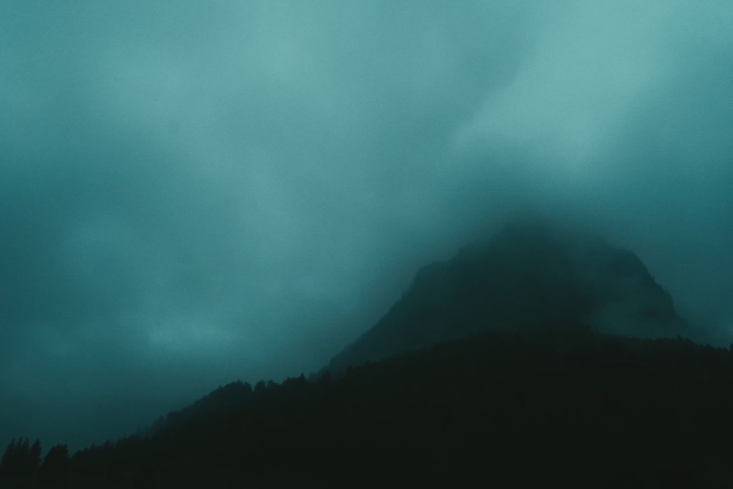 1500x1000 Moody Mist Over Alpine Mountain Landscape