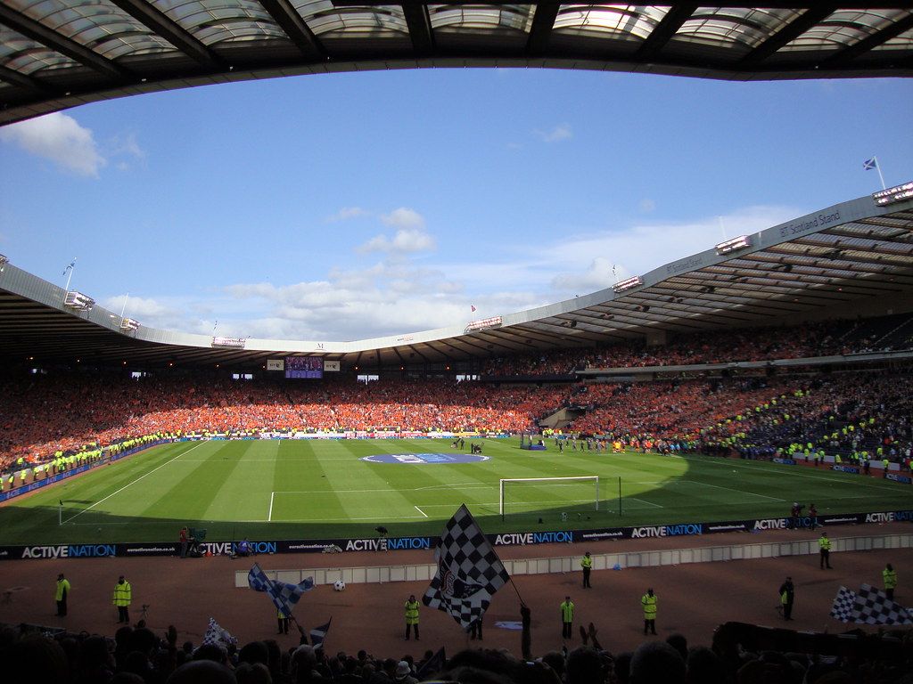 1024x768 Hampden Park. Leaving before the trophy presentation