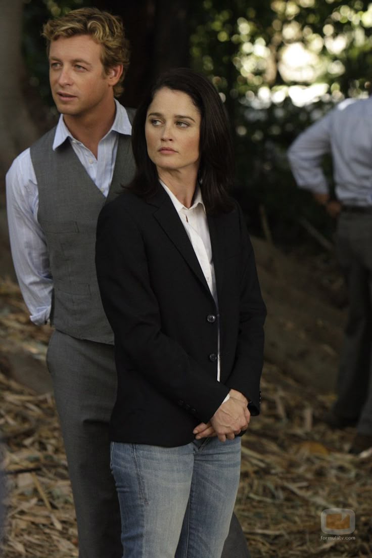 736x1104 Patrick Jane y Teresa Lisbon
