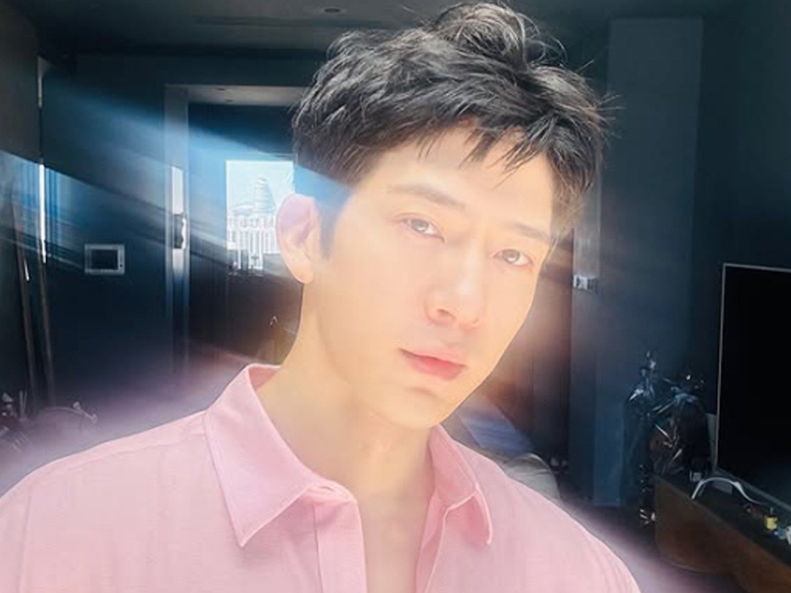 1600x1200 Who Is Jing Boran? 'The Early Spring' Star's Age, Career and Dating History