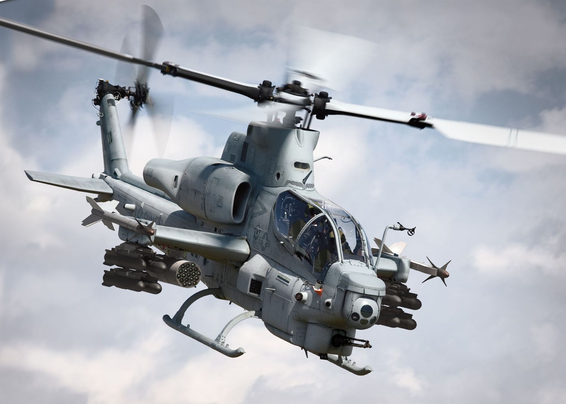 1920x1371 HD Wallpaper Of The Bell AH 1Z Viper Military Helicopterx1371