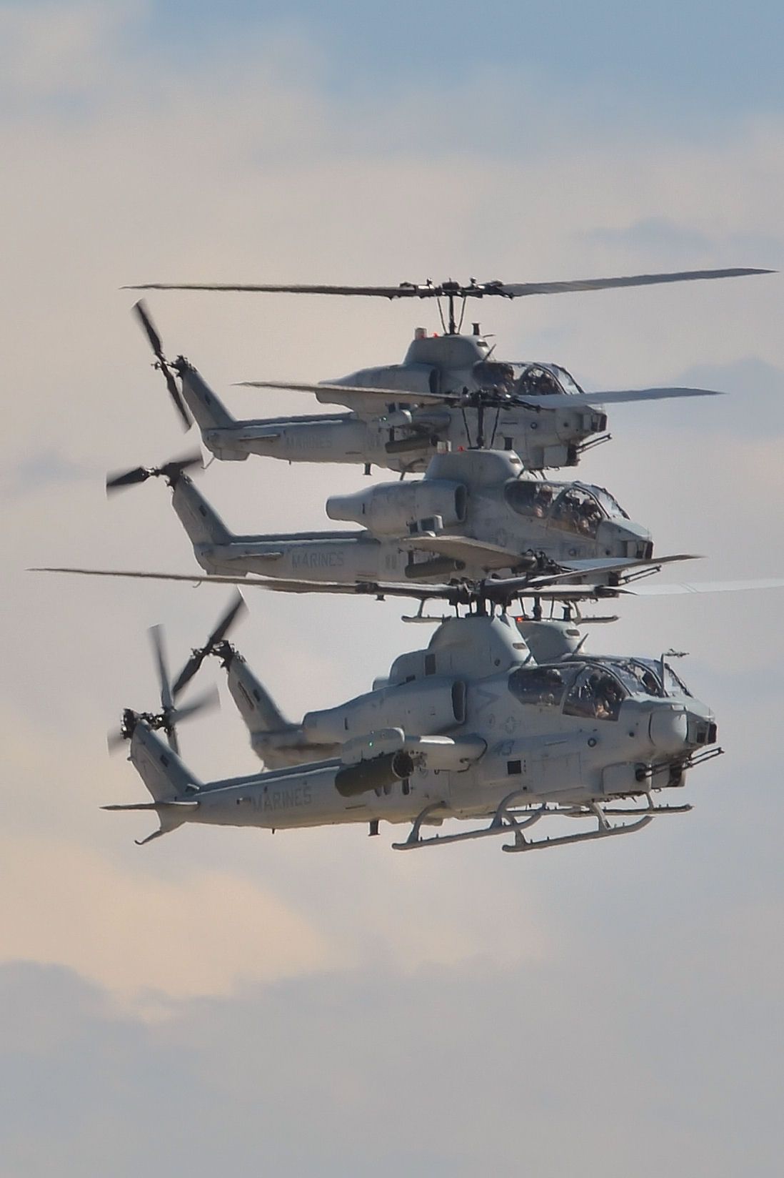 1098x1648 Bell AH 1Z Viper USMC HMM 364 VT