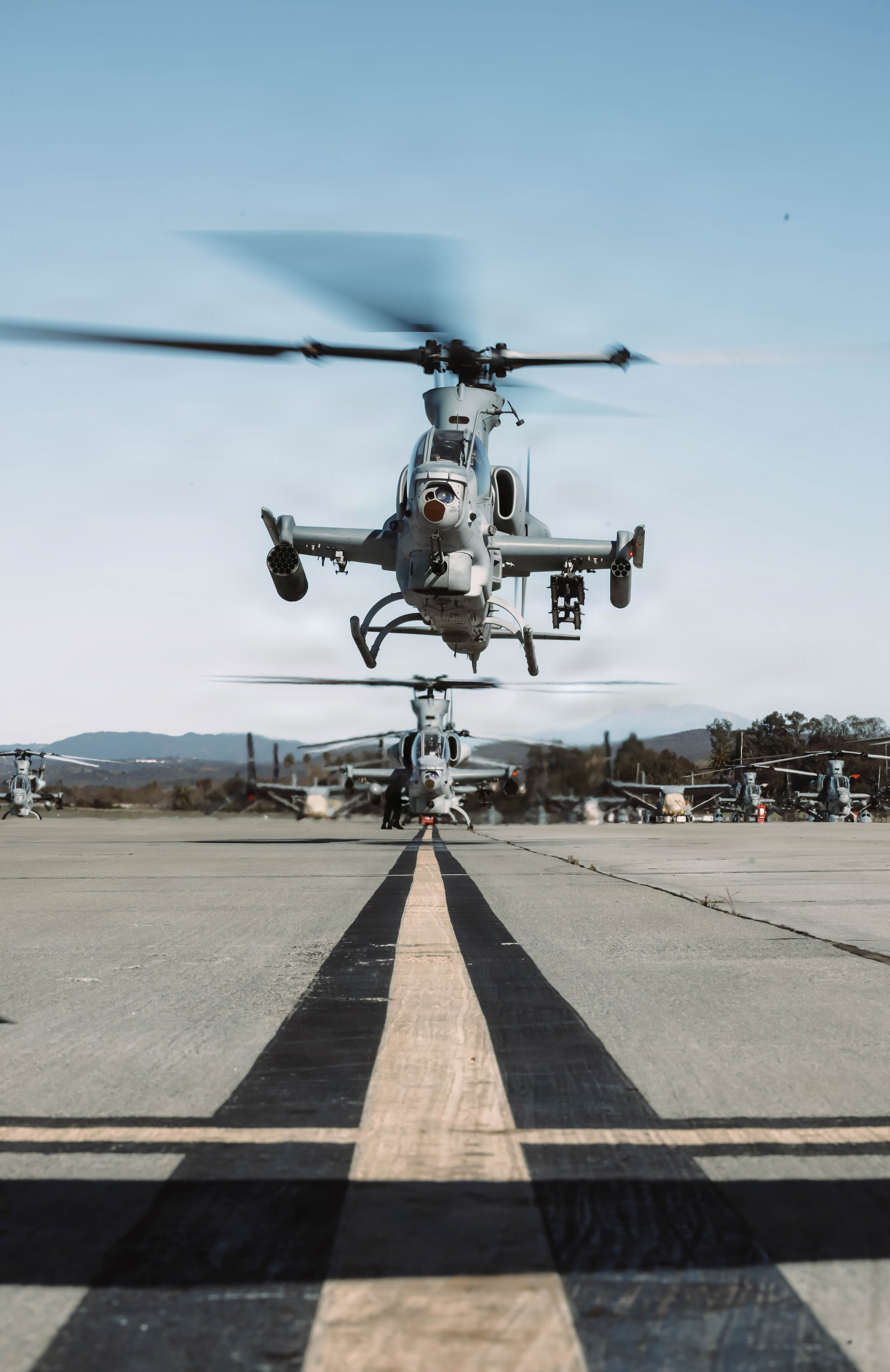 4361x6719 U.S. Marine Corps AH 1Z Viper Aircraft With Marine Light Attack Helicopter Squadron (HMLA) Marine Aircraft Group 3rd Marine Aircraft Wing, Taxi Down Runway For A Close Air Support Mission During