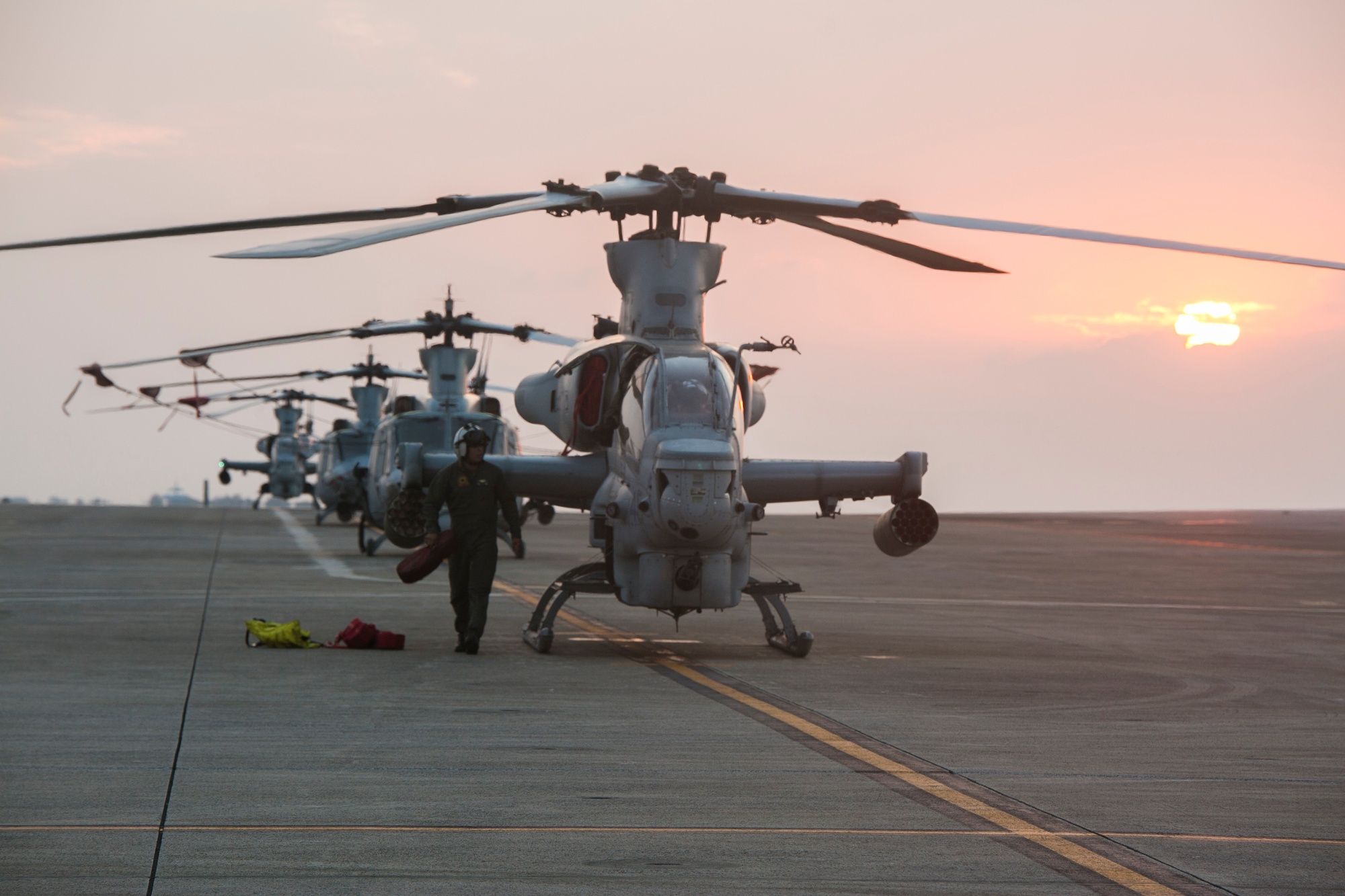 2000x1333 DVIDS 1Z Viper Training In Okinawa: Live Fire In The Sky [Image 5 Of 5]