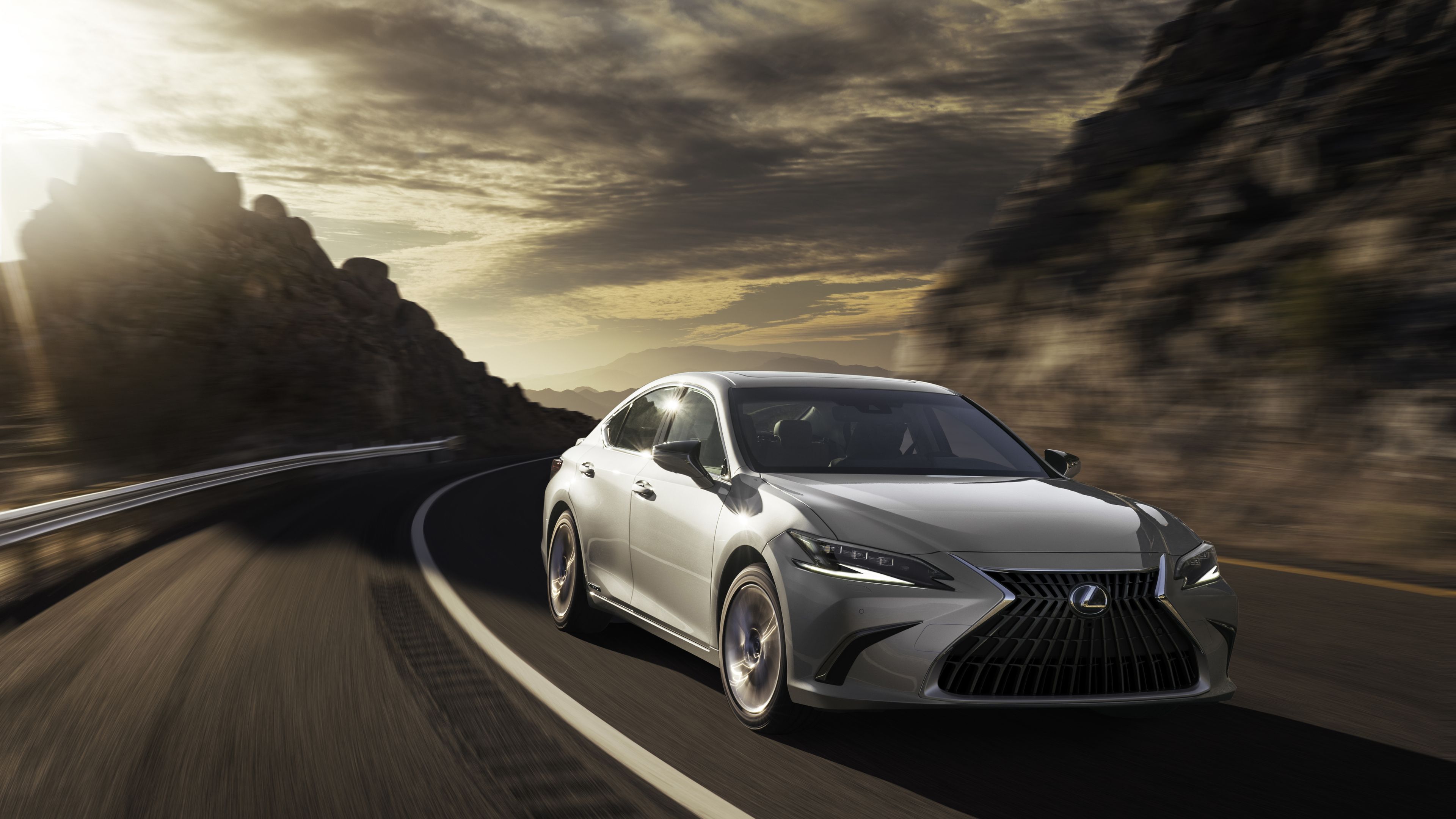 3840x2160 Lexus ES Wallpaper