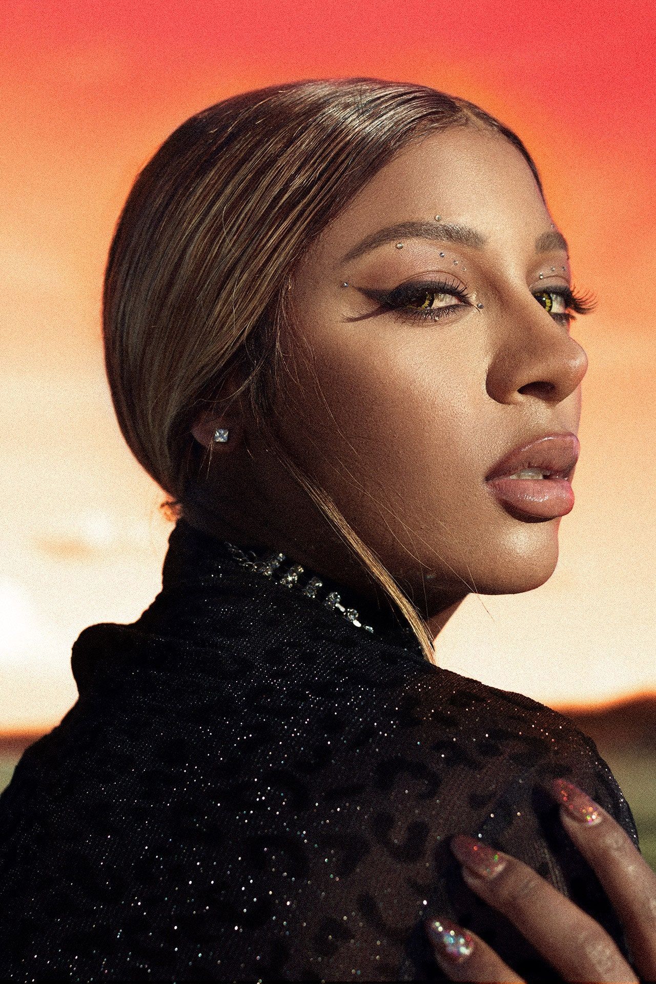 1280x1920 Victoria Monet Wallpaper