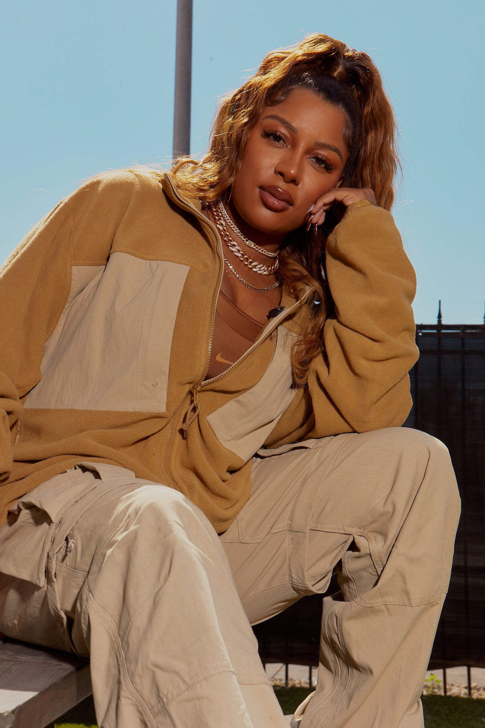 1701x2552 Victoria Monet Wallpaper