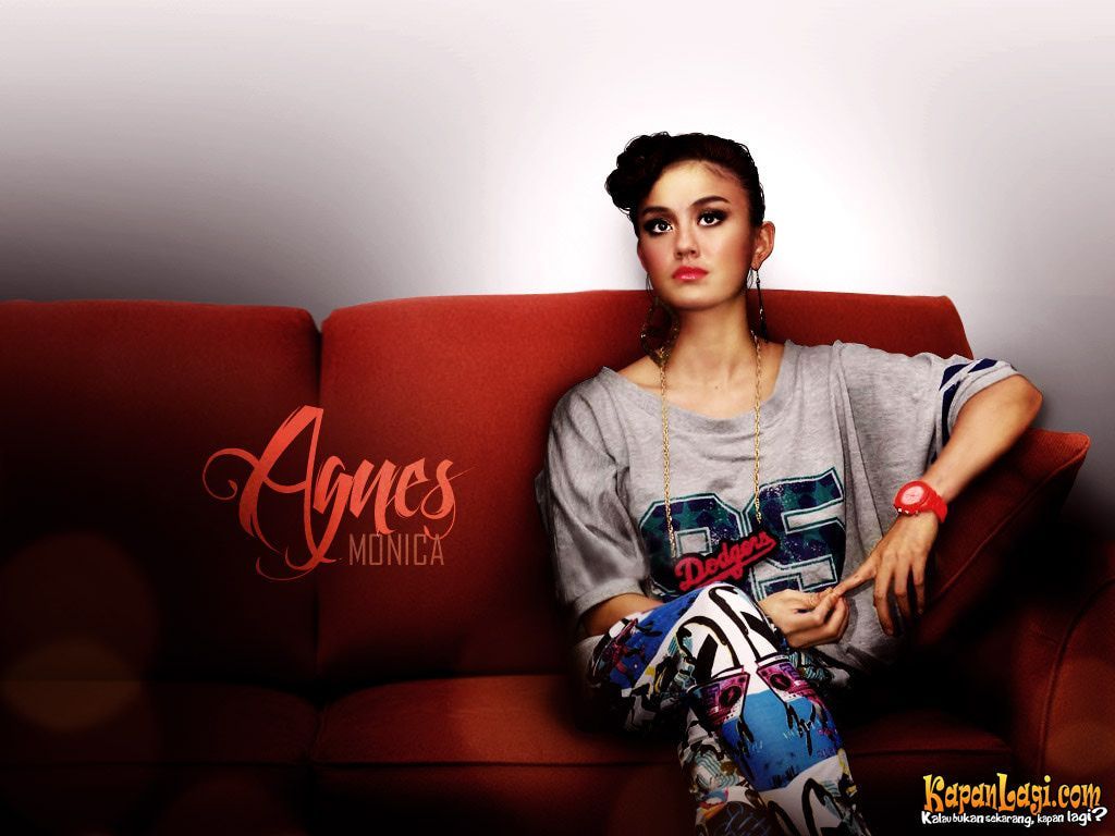 1024x768 Agnes Monica Wallpaper