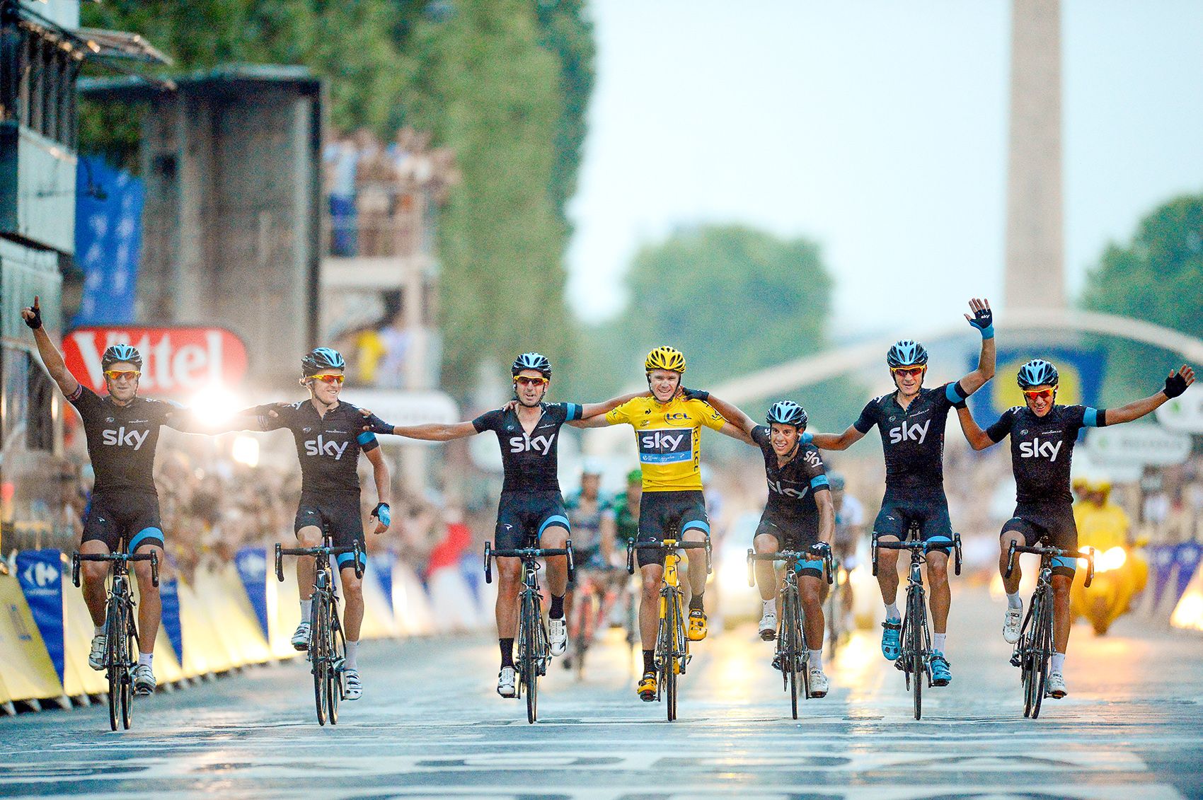 1700x1131 Where Are They Now? Chris Froome's 2013 Tour De France Winning Team