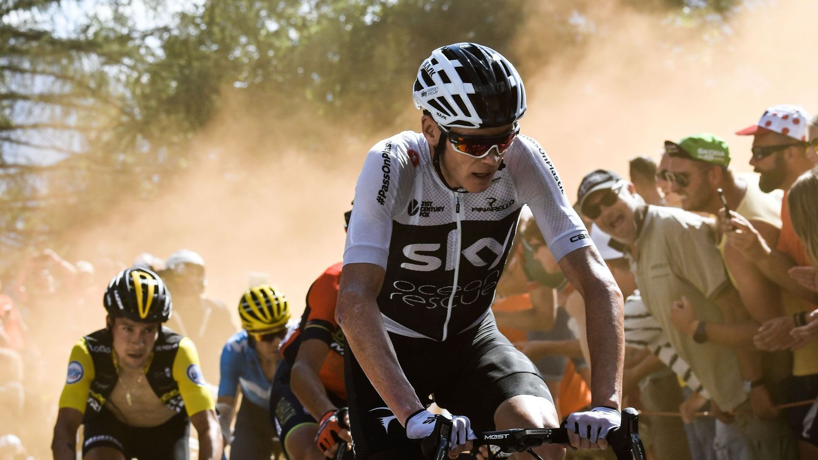 1600x900 Chris Froome insists clash with policeman was 'a misunderstanding'