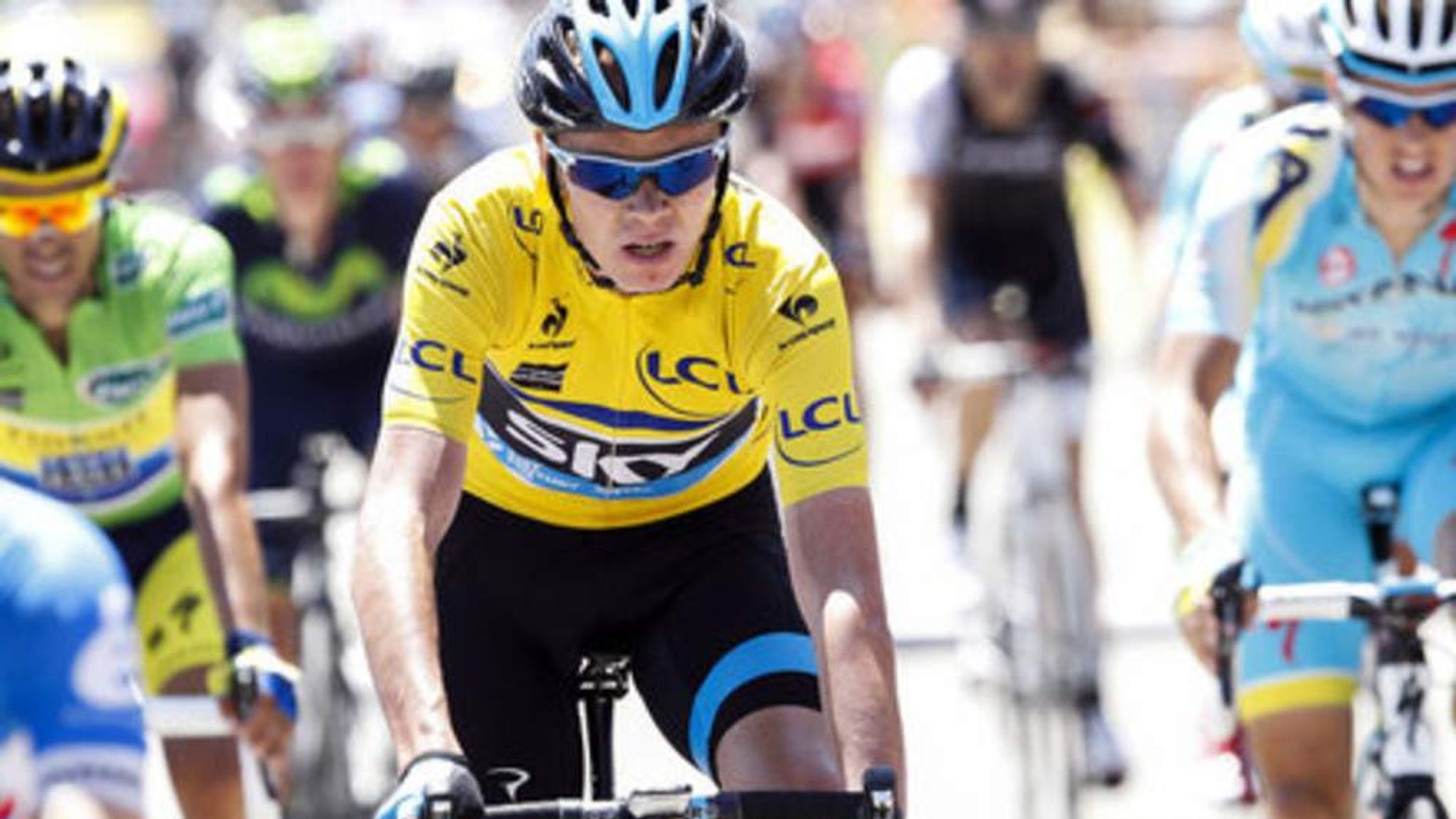 2048x1152 Froome Retains Lead Despite Late Crash