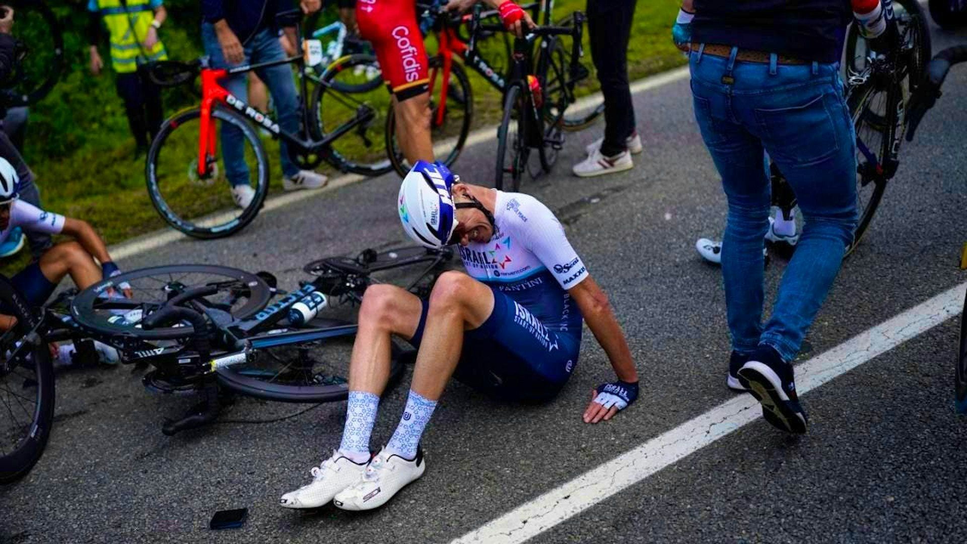1920x1080 Chris Froome in hospital after training crash