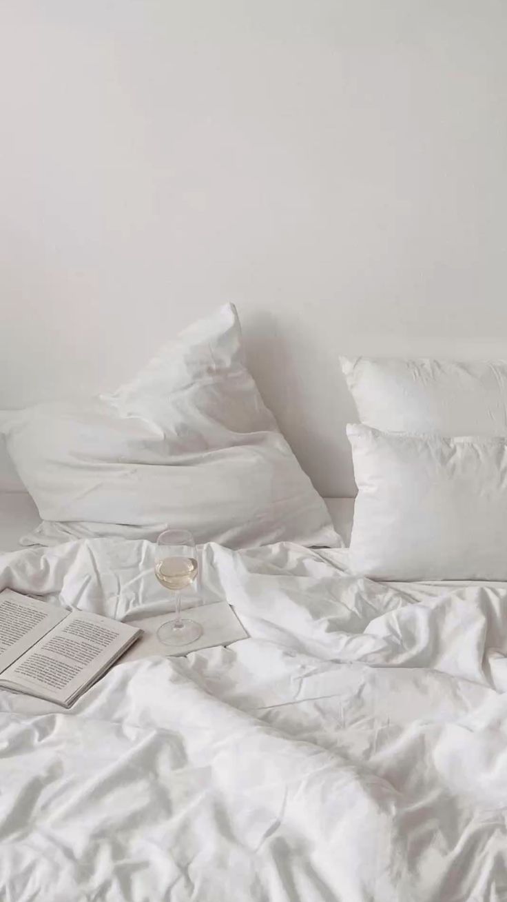 736x1308 White cozy aesthetics bedding and minimal bedroom