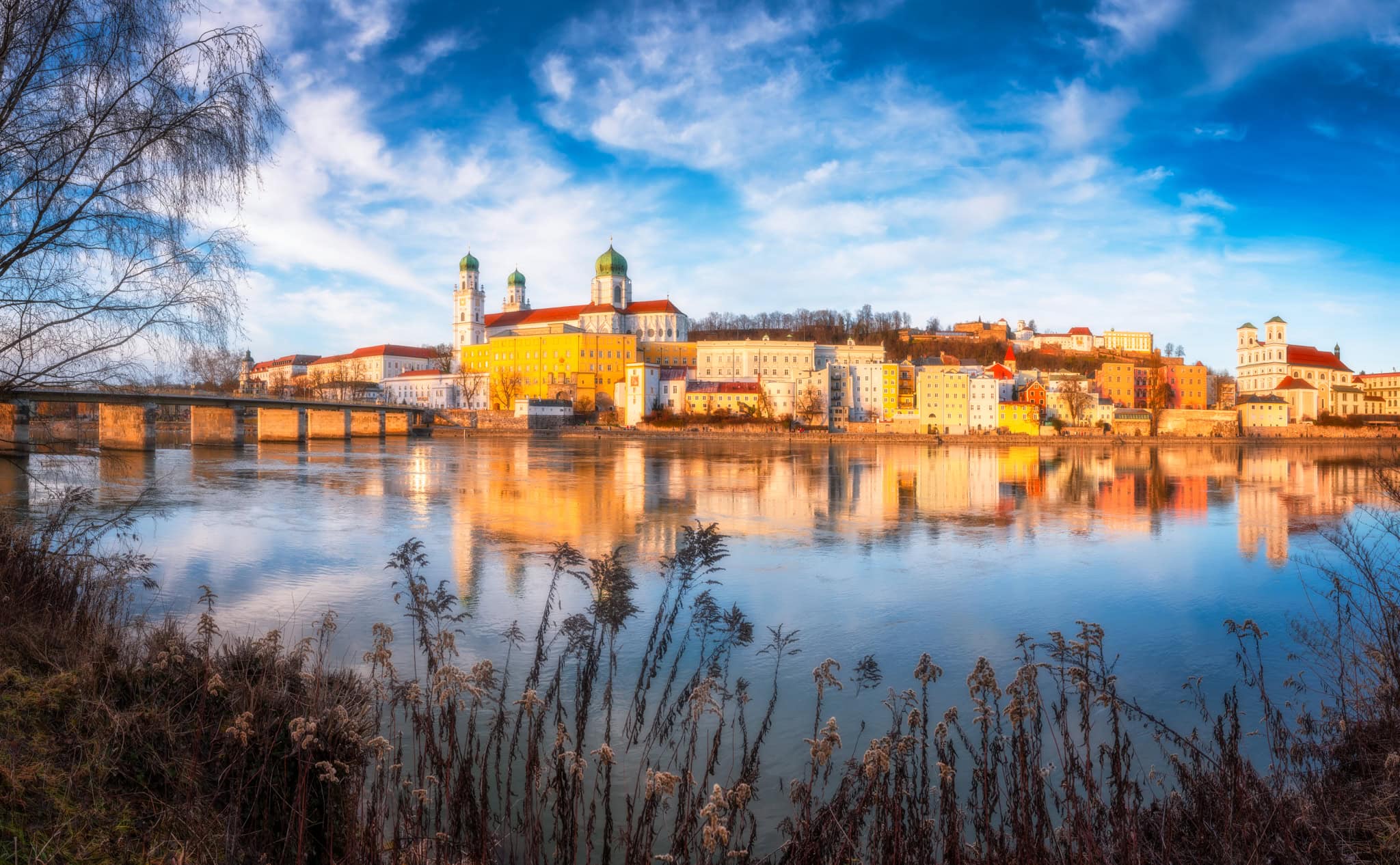 2048x1266 Passau Altstadt: Panoramic Views and Winter Charm