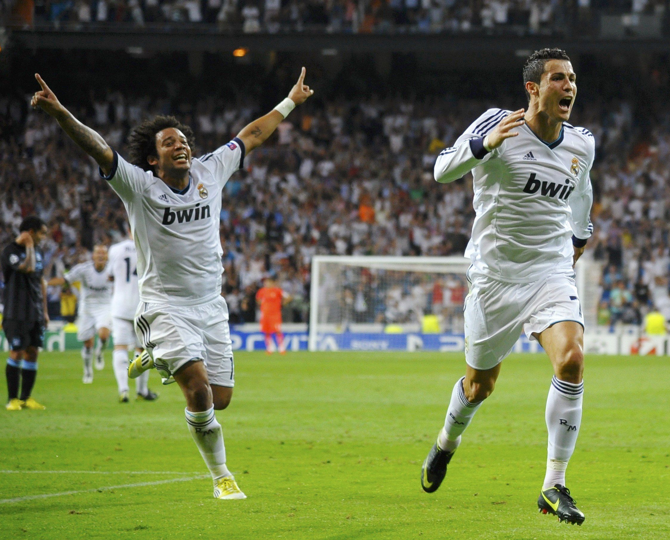 2245x1809 Обои CR Реал Мадрид, Real Madrid, Marcelo, C.Ronaldo, Марсело, CriRo на телефон и рабочий стол, раздел спорт, разрешение 2245x1809 - скачать