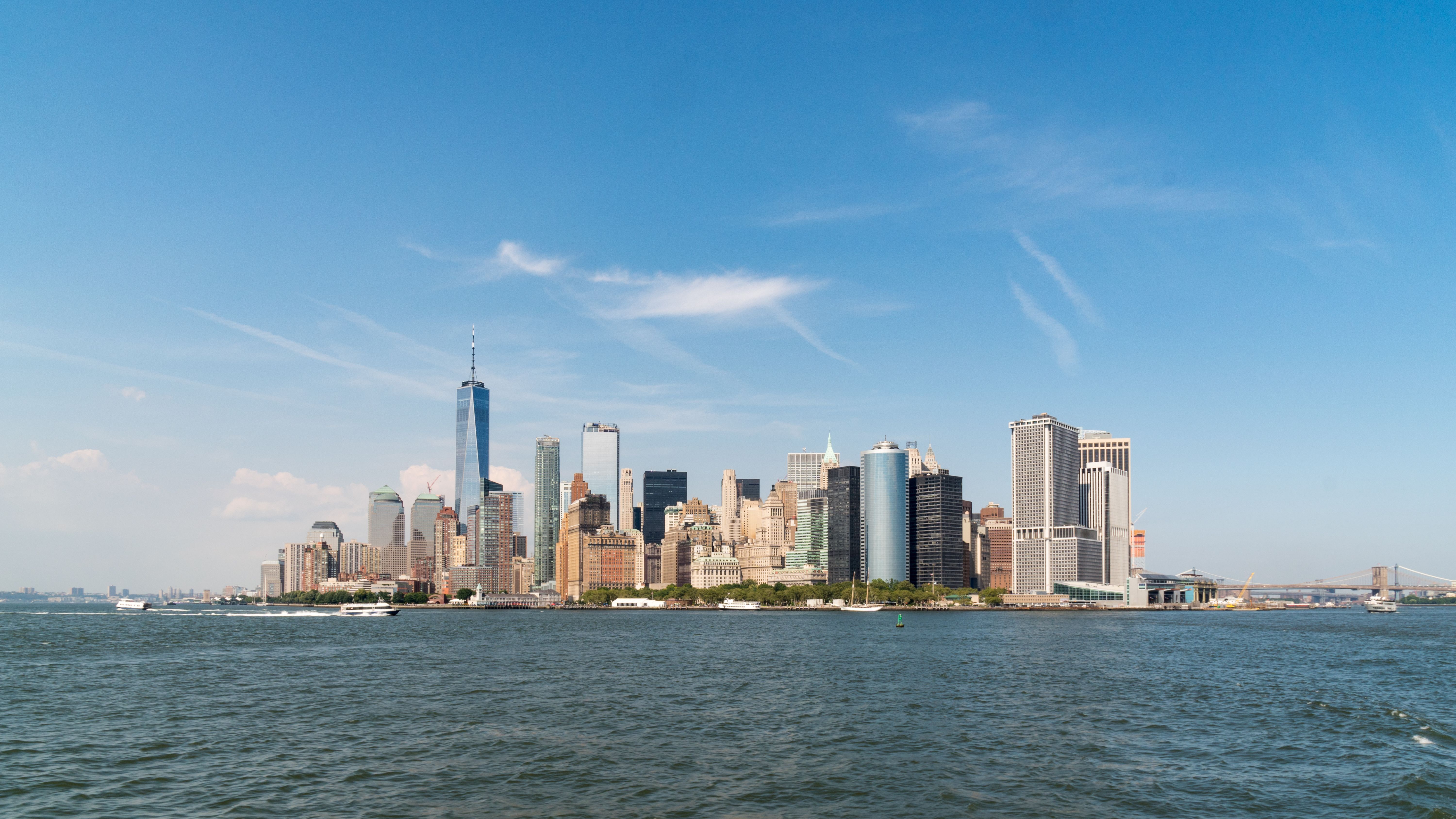 6000x3376 The Famous Sky Scrapers of New York with a View from Across the Hudson River · Free