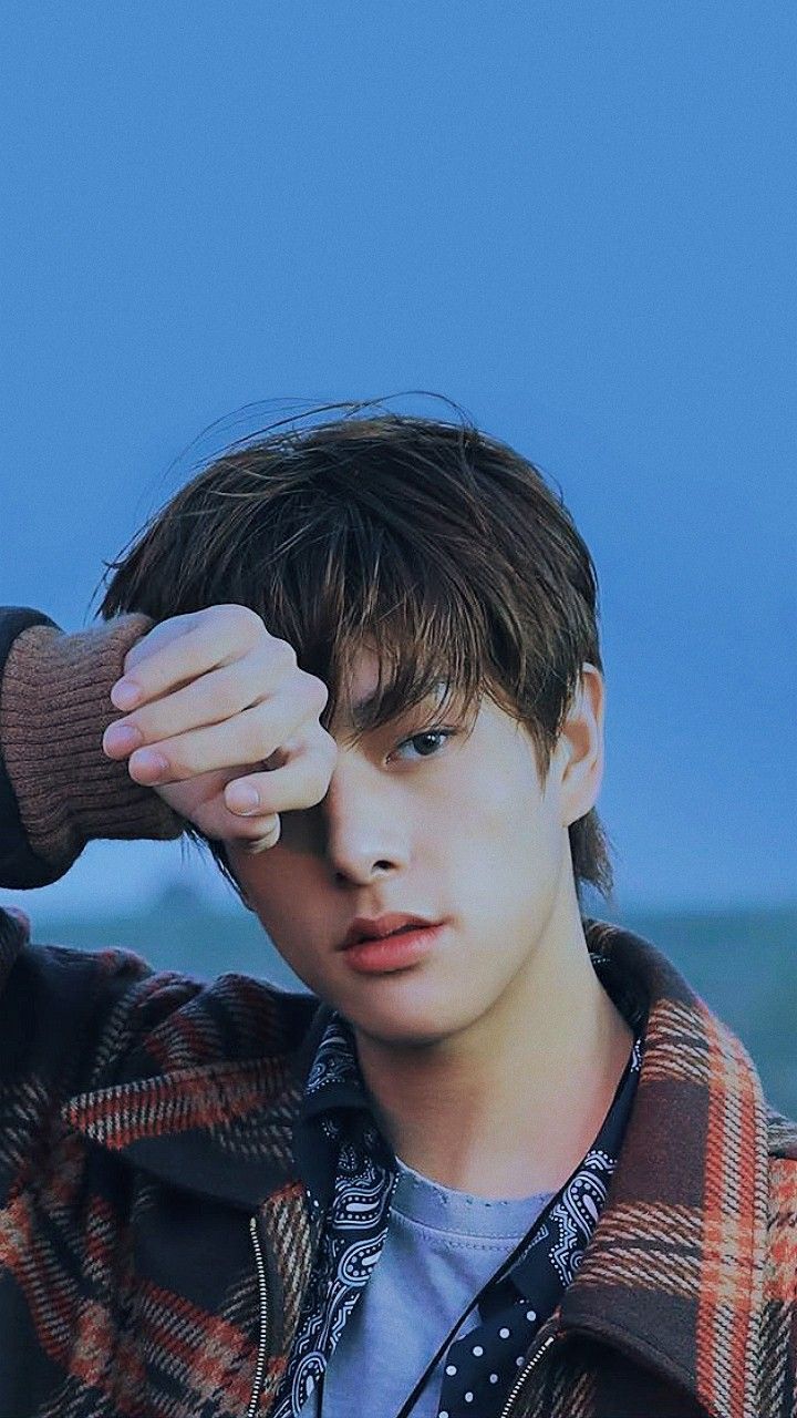 720x1280 Jake Sim Wallpaper