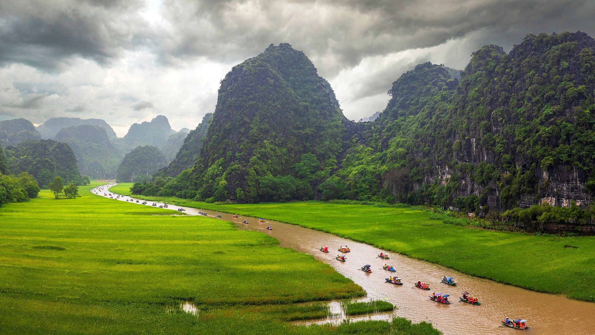 1920x1080 Tràng An Scenic Landscape Complex, Ninh Bình, Vietnam. Windows Spotlight Image