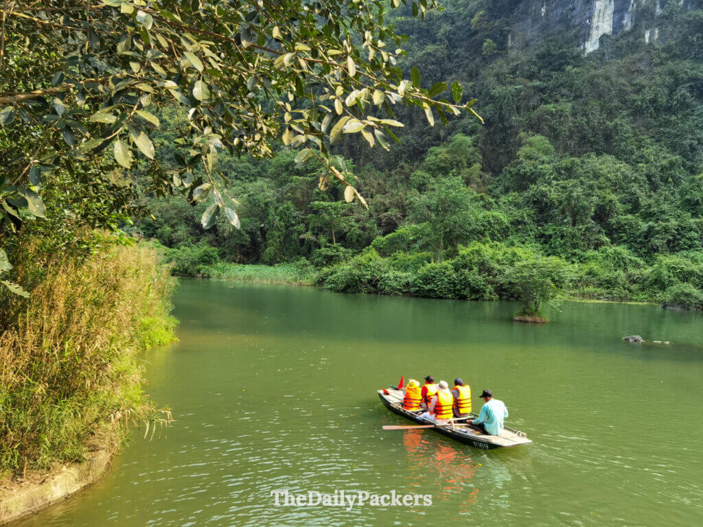 1024x768 Trang An Boat Tour: Ninh Binh's Most Scenic Attraction