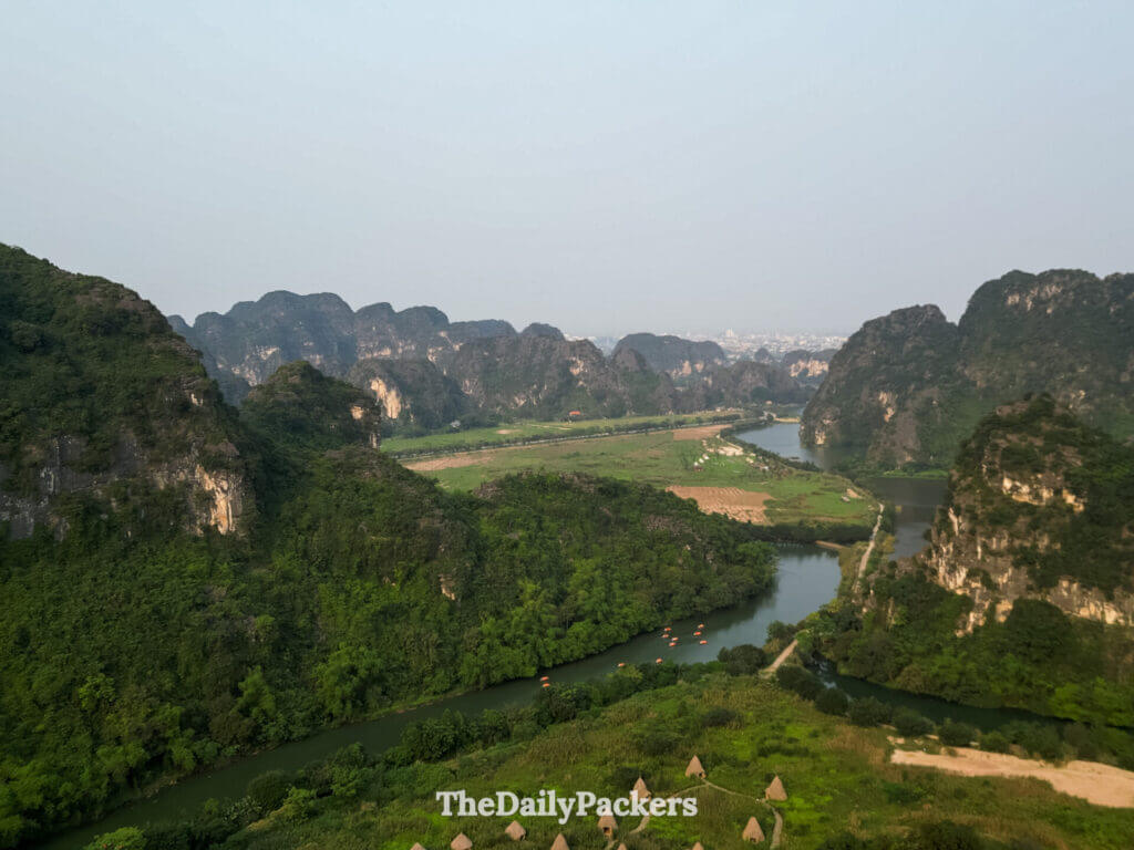 1024x768 Trang An Boat Tour: Ninh Binh's Most Scenic Attraction