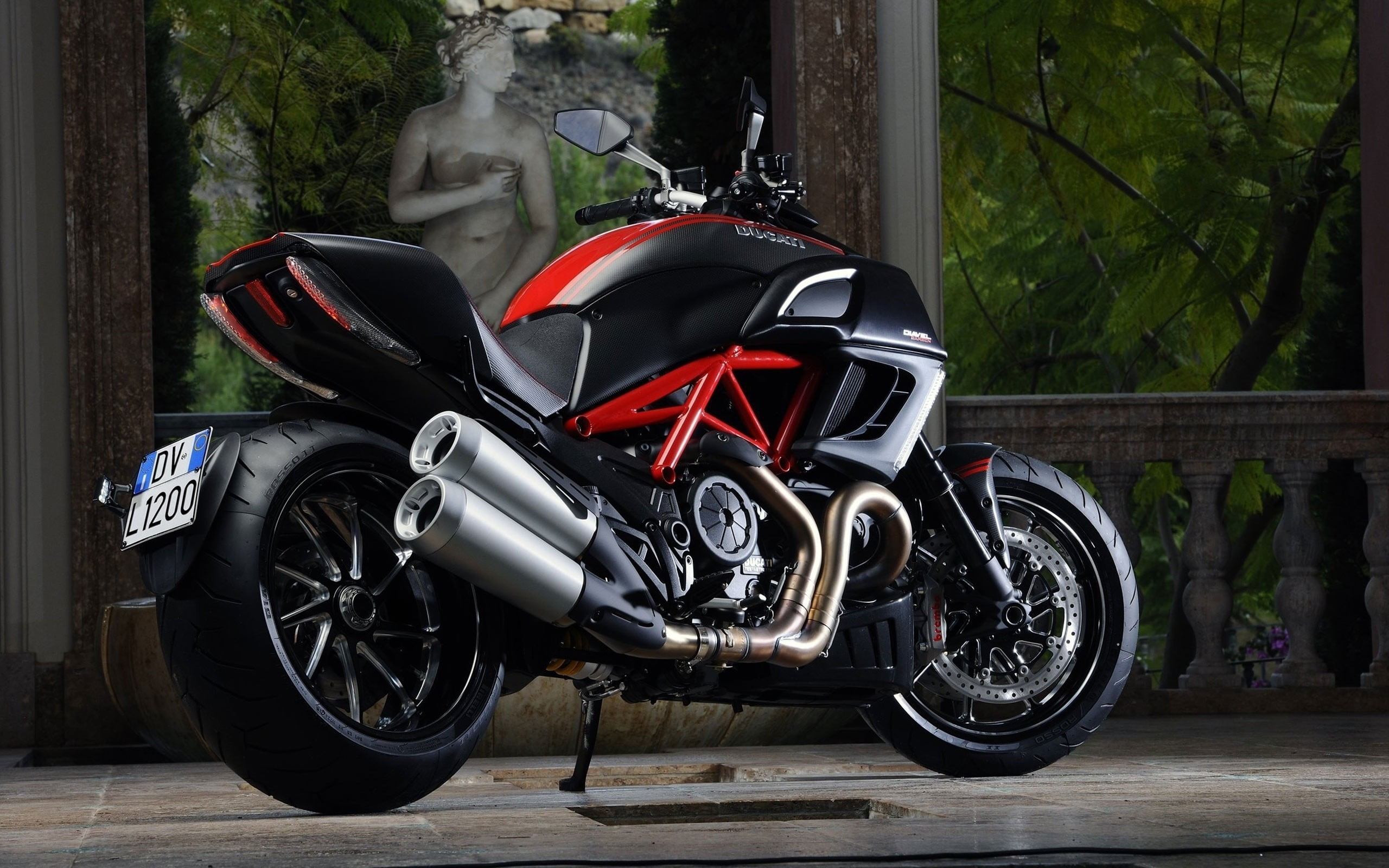 2560x1600 Black and red sports bike, motorcycle, Ducati, Diavel HD wallpaper