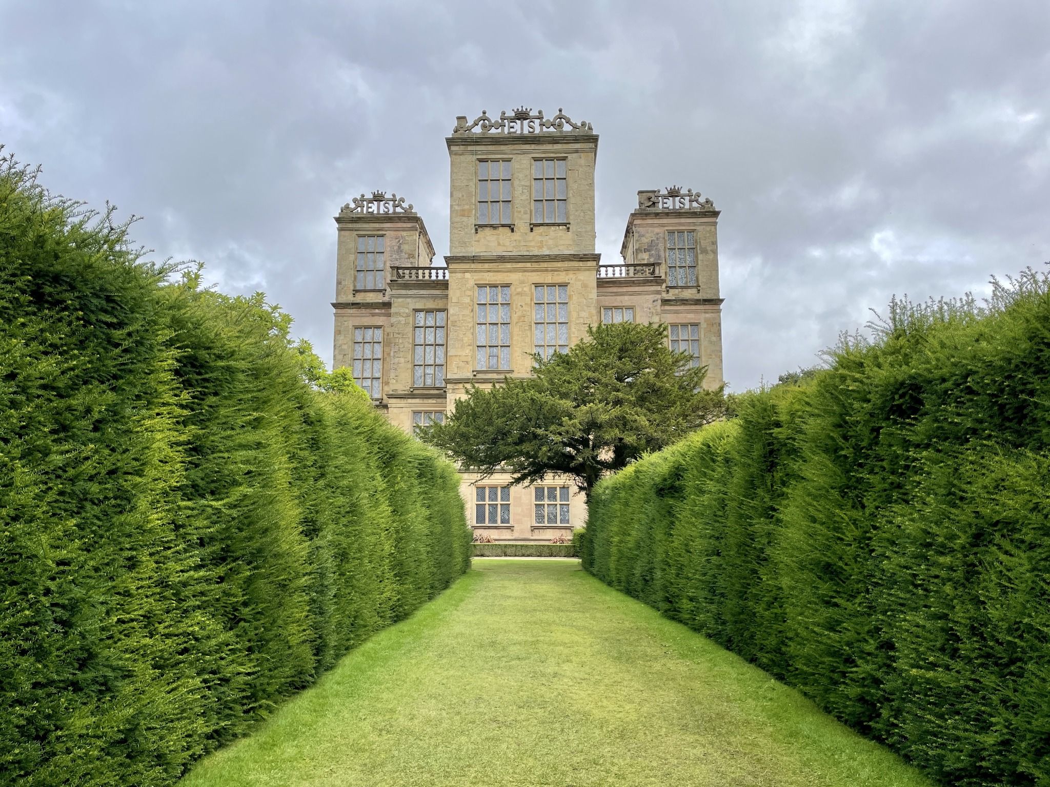 2048x1536 I went to Hardwick Hall (aka Malfoy Manor) recently and so naturally, I took a thousand photo and came away with an equal