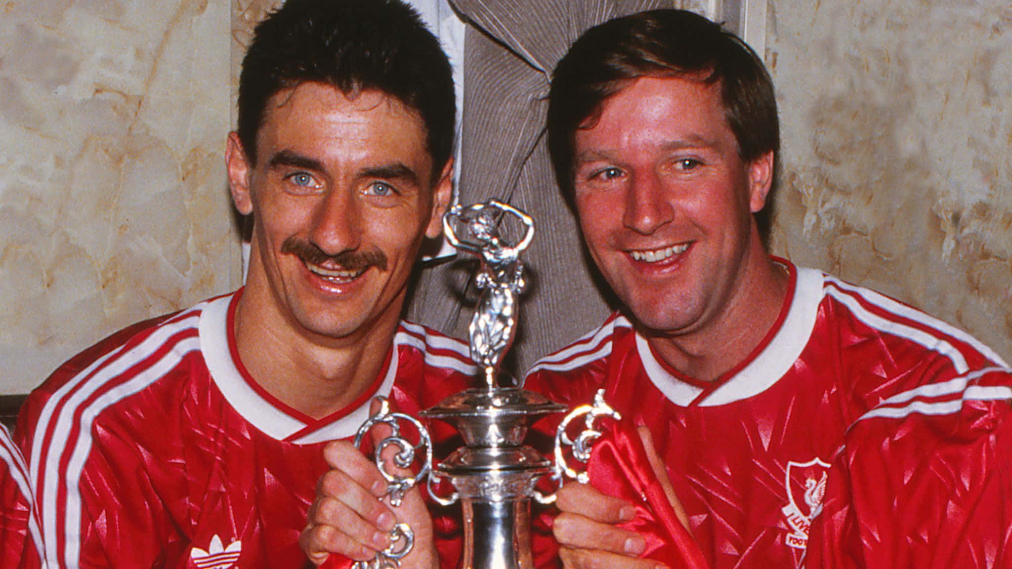 2048x1152 Download Ian Rush Ronnie Whelan League Championship Cup 1990 Wallpaper