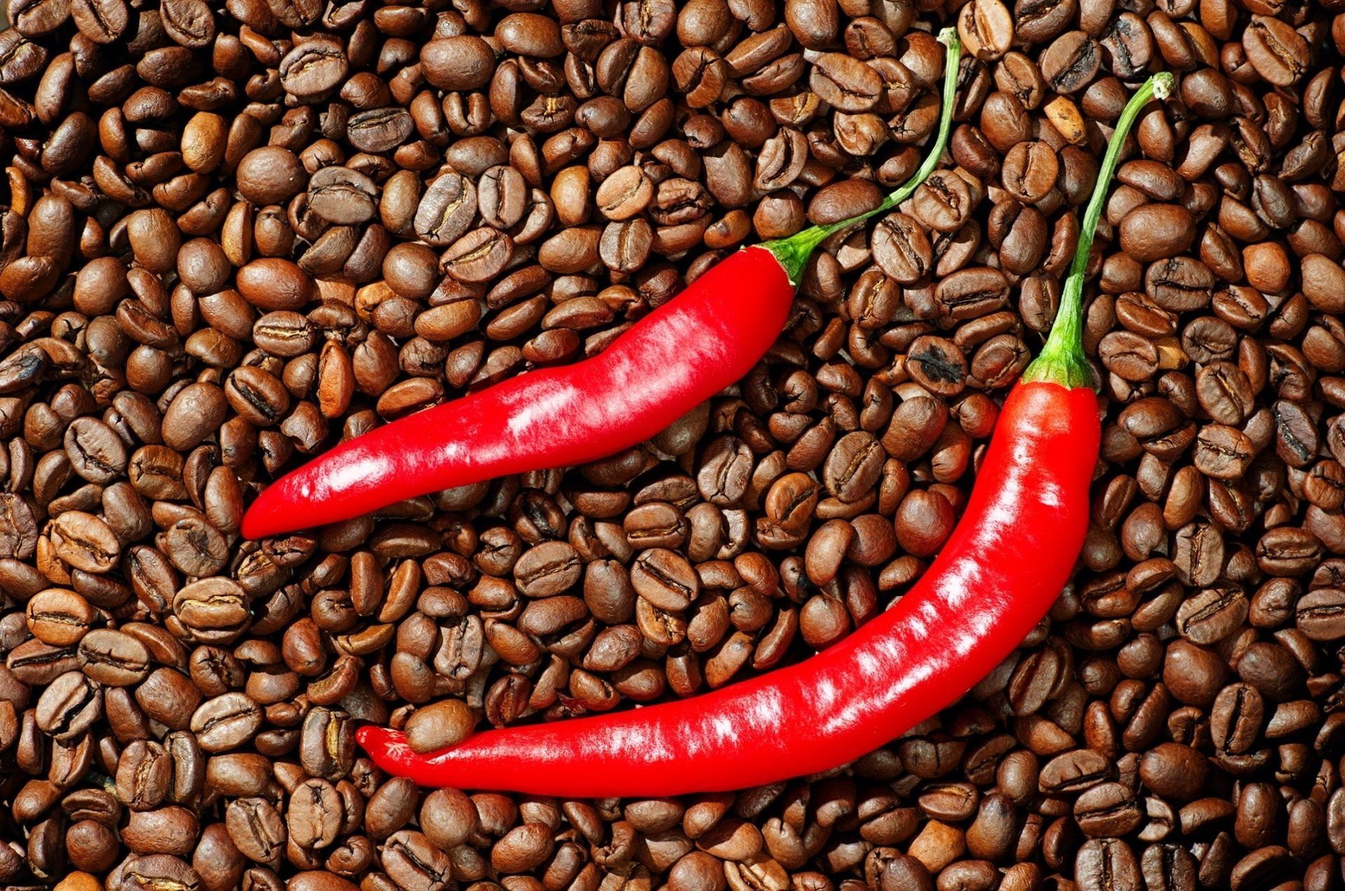 1920x1272 Fiery Coffee: Chili Beans HD Wallpaperx1411