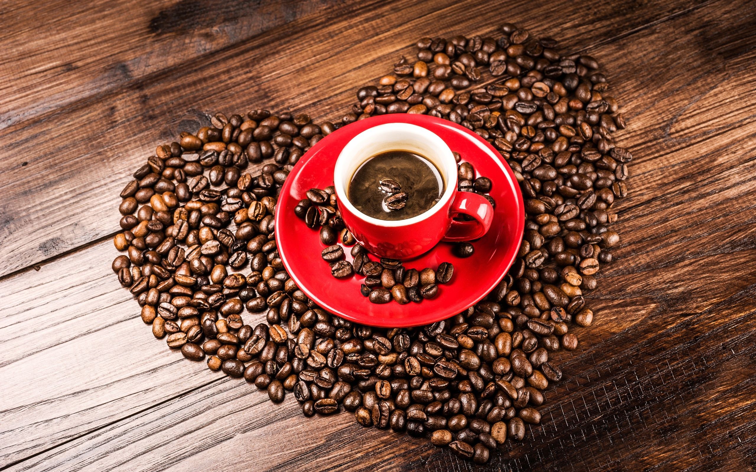 2560x1600 Wallpaper Coffee beans, grains, heart shaped, red cup 2560x1600 Picture, Image