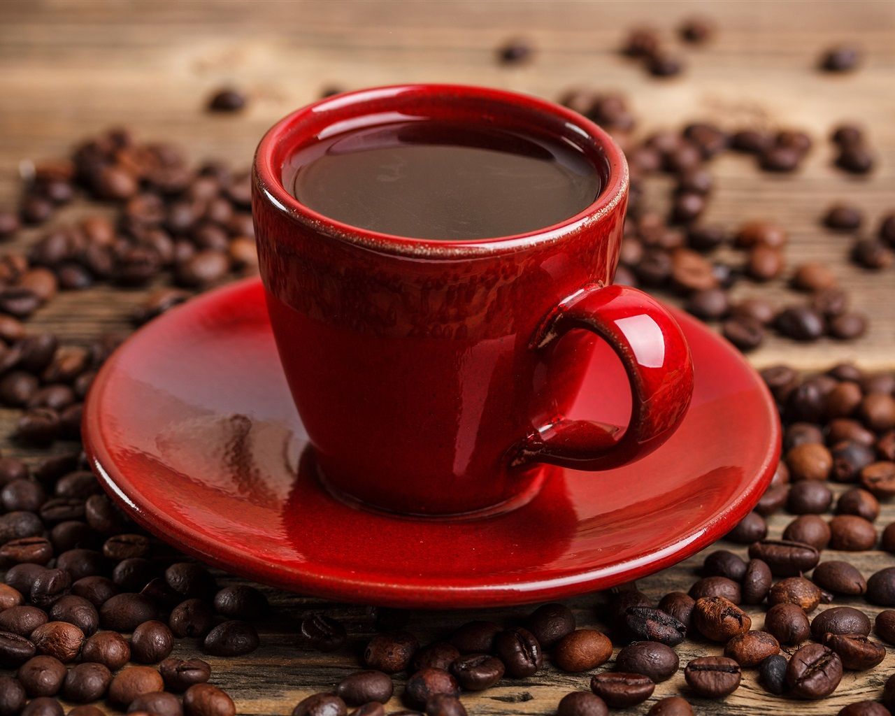 1280x1024 Wallpaper One red cup coffee, coffee beans 3840x2160 UHD 4K Picture, Image