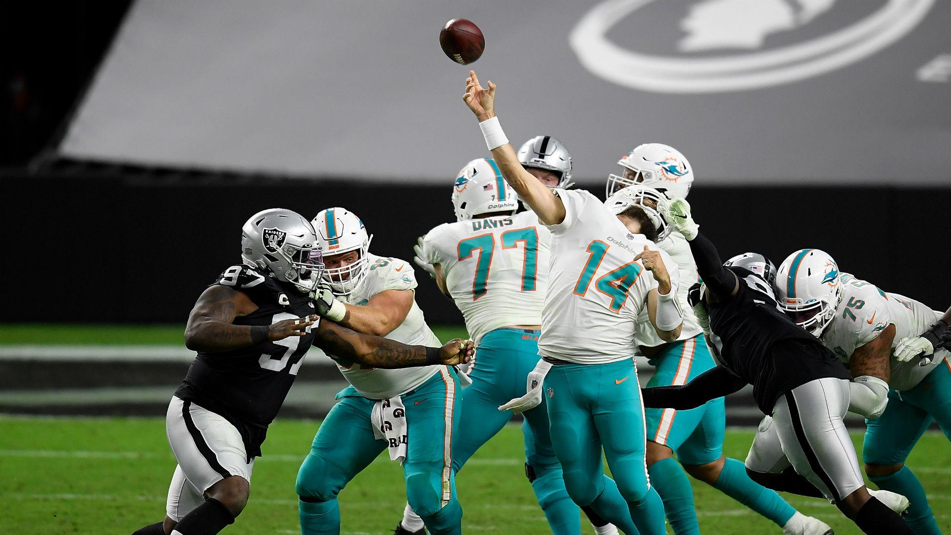 1920x1080 Tua Tagovailoa Marvels At Ryan Fitzpatrick's Incredible No Look Throw: 'They Call Him Fitzmagic For A Reason'