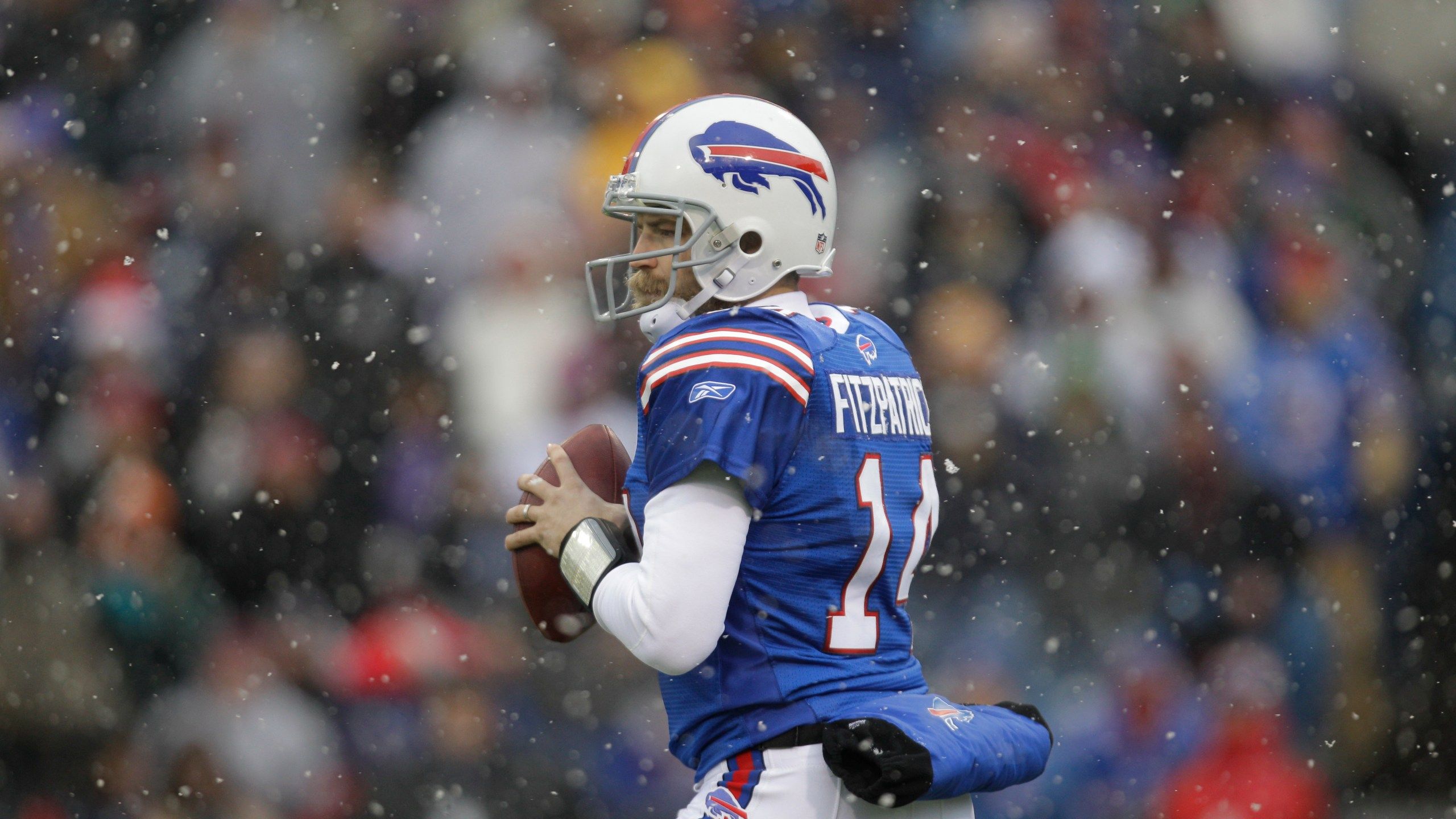 2560x1440 Former Bills QB Ryan Fitzpatrick announced as new spokesperson for Ryan Reynolds' Aviation Gin. News 4 Buffalo