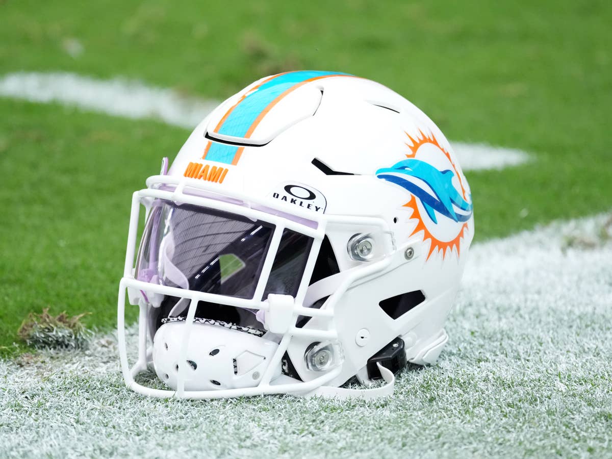 1200x900 Ryan Fitzpatrick Doubles Down On Dolphins' 0 17 Prediction