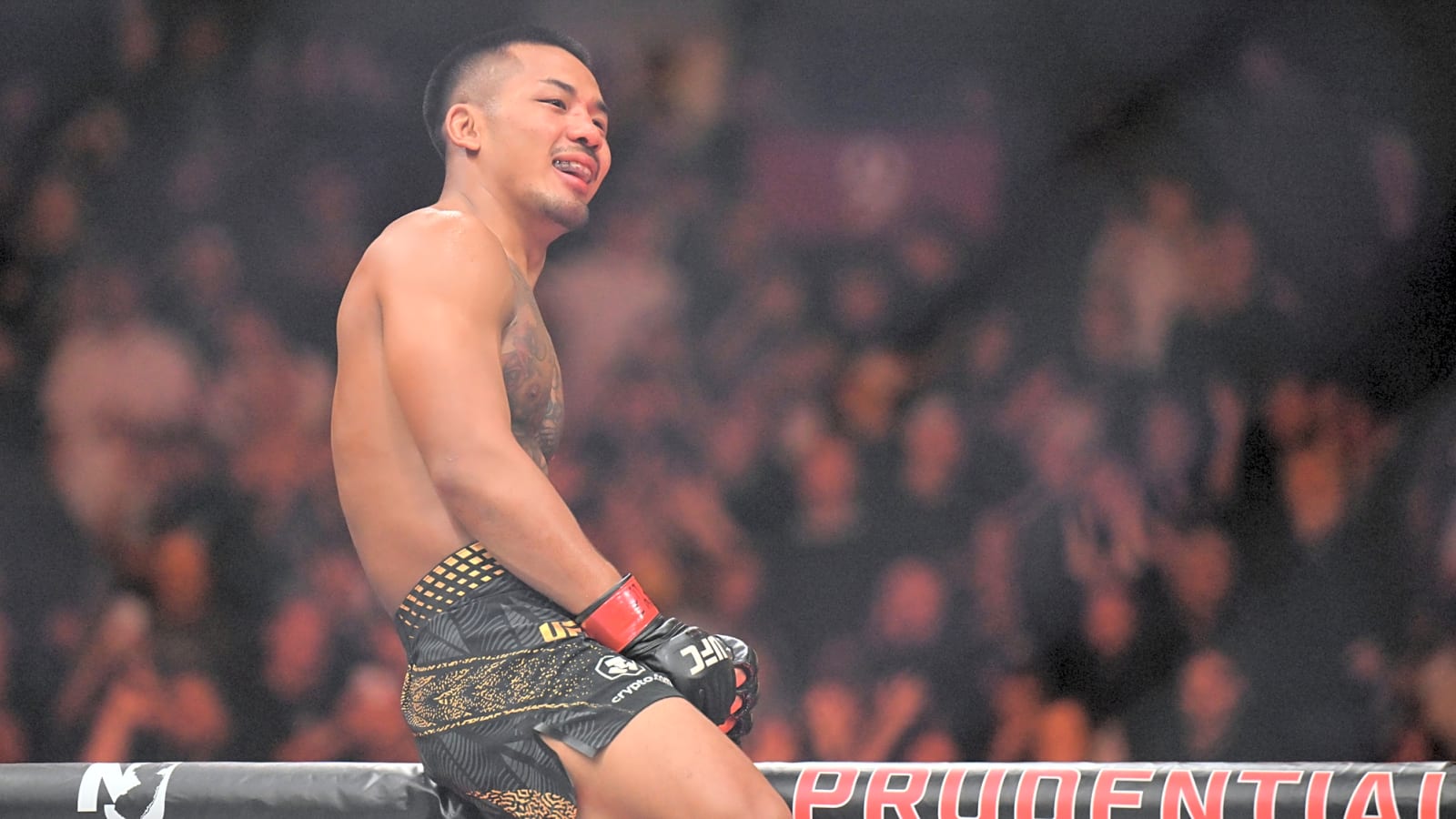 1600x900 Joshua Van beats Tatsuro Taira by TKO in round 5 at UFC 328