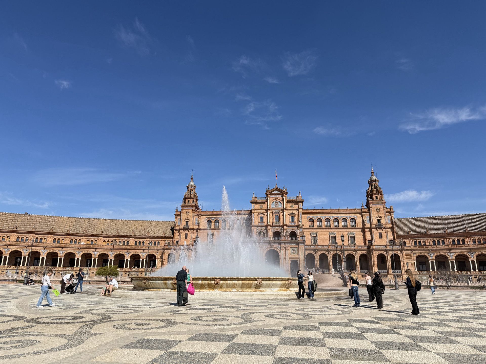 1920x1440 Seville: Plaza de España