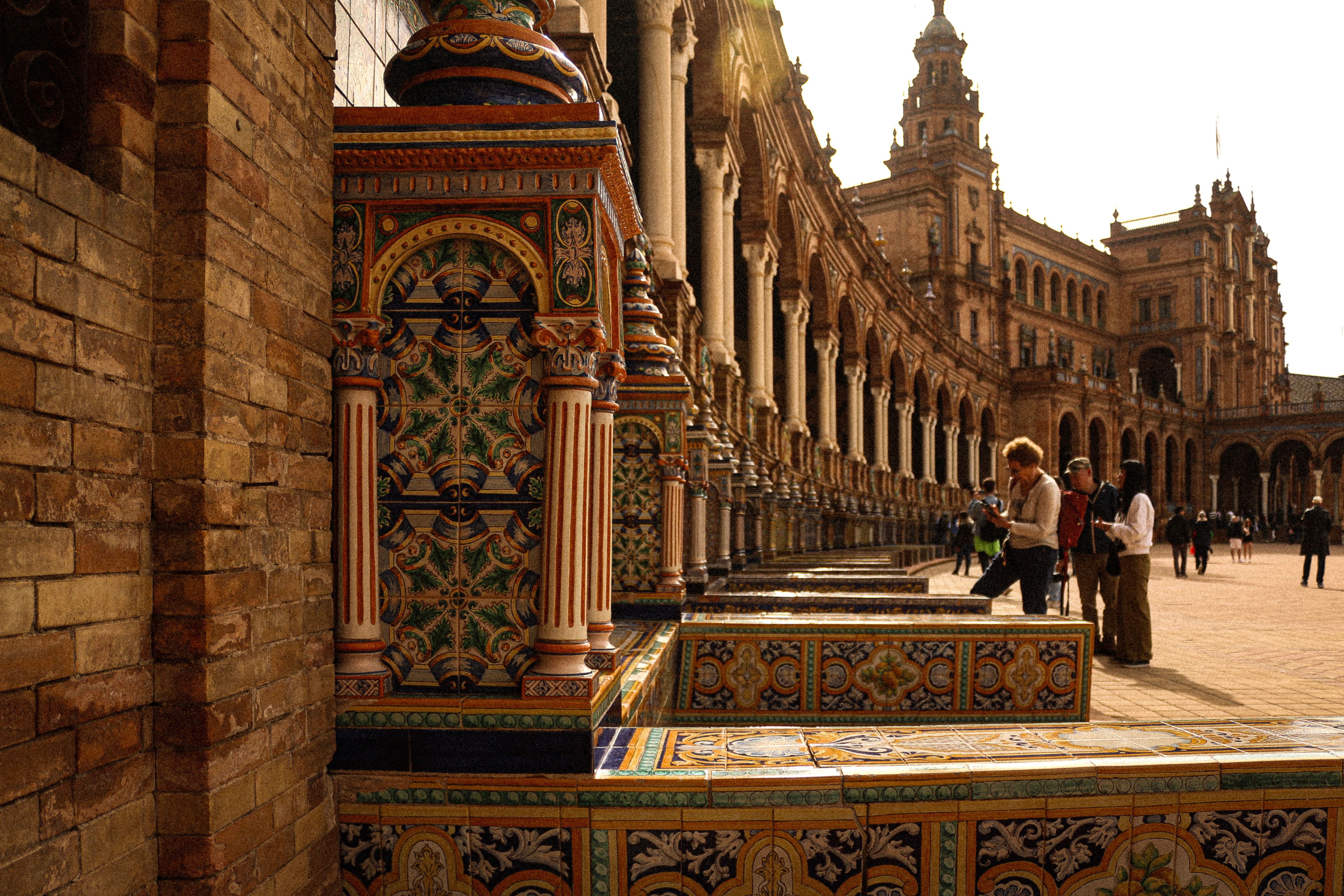 5184x3456 Ornamented Wall of Building at Plaza de Espana in Seville · Free