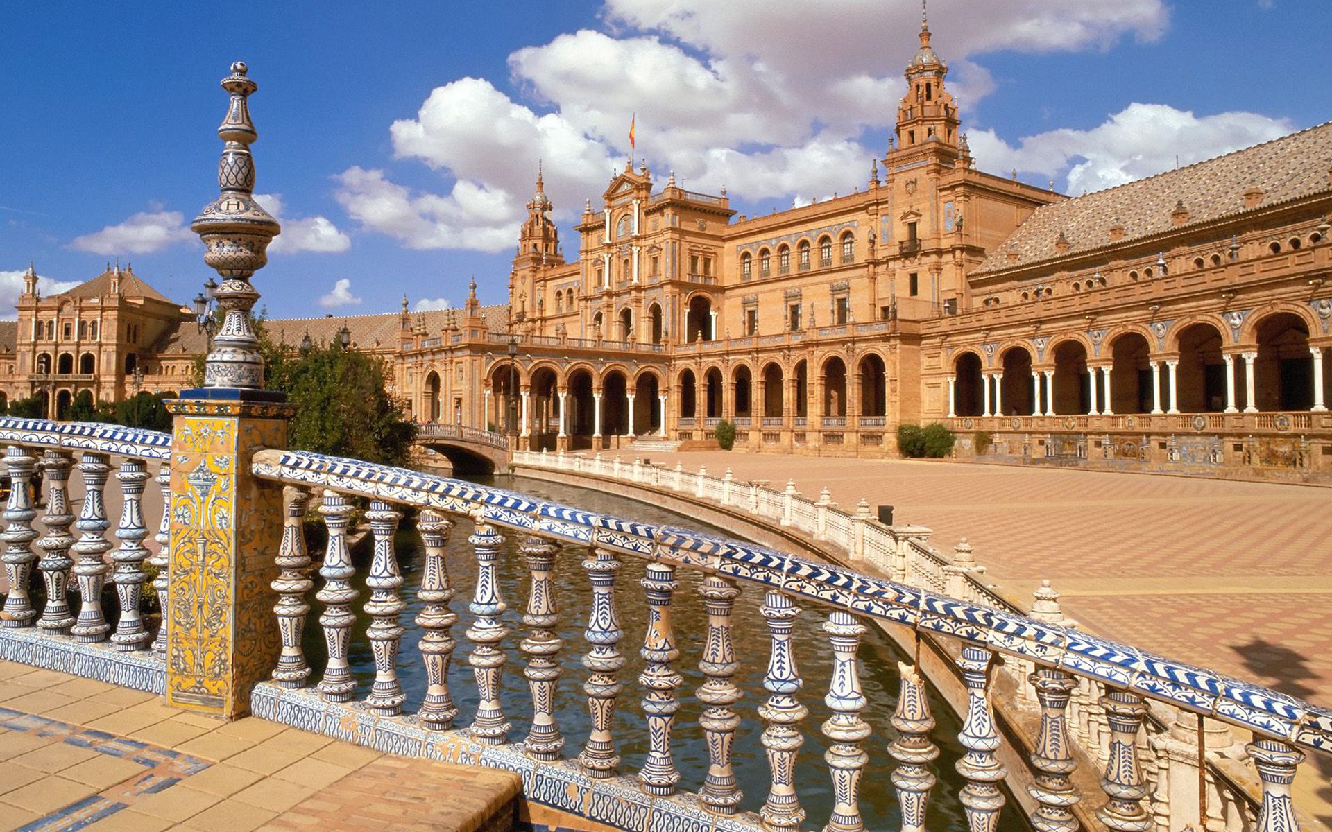 1920x1200 Stunning HD Wallpaper of Plaza de Españax1200