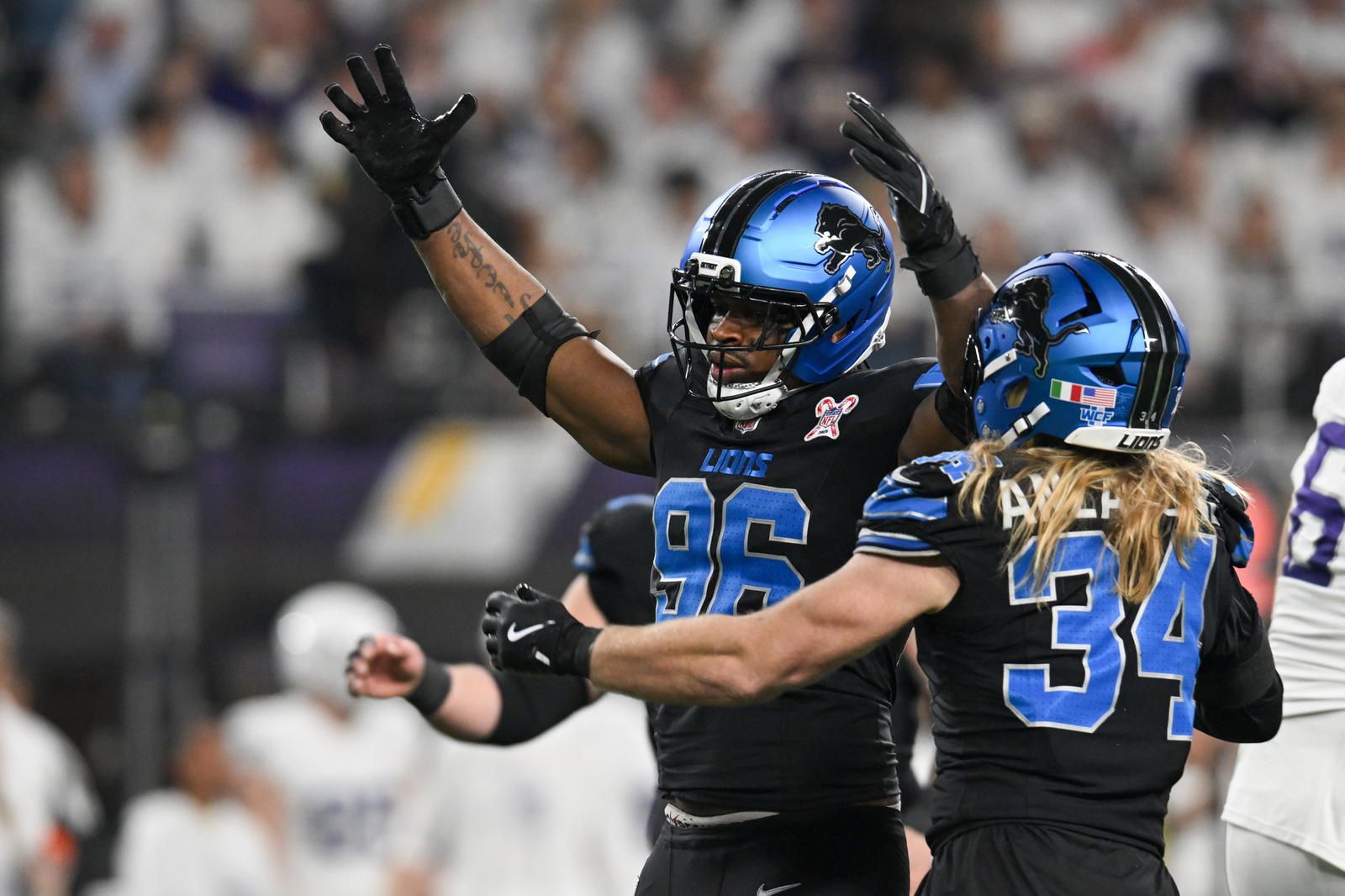1600x1066 Ex Lions Muhammad, Anzalone Reunite As Buccaneers