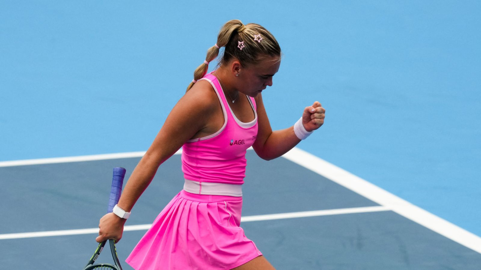 1600x900 The latest Czech to break through? Sara Bejlek answers with a Sabalenka upset: 'I'm speechless'