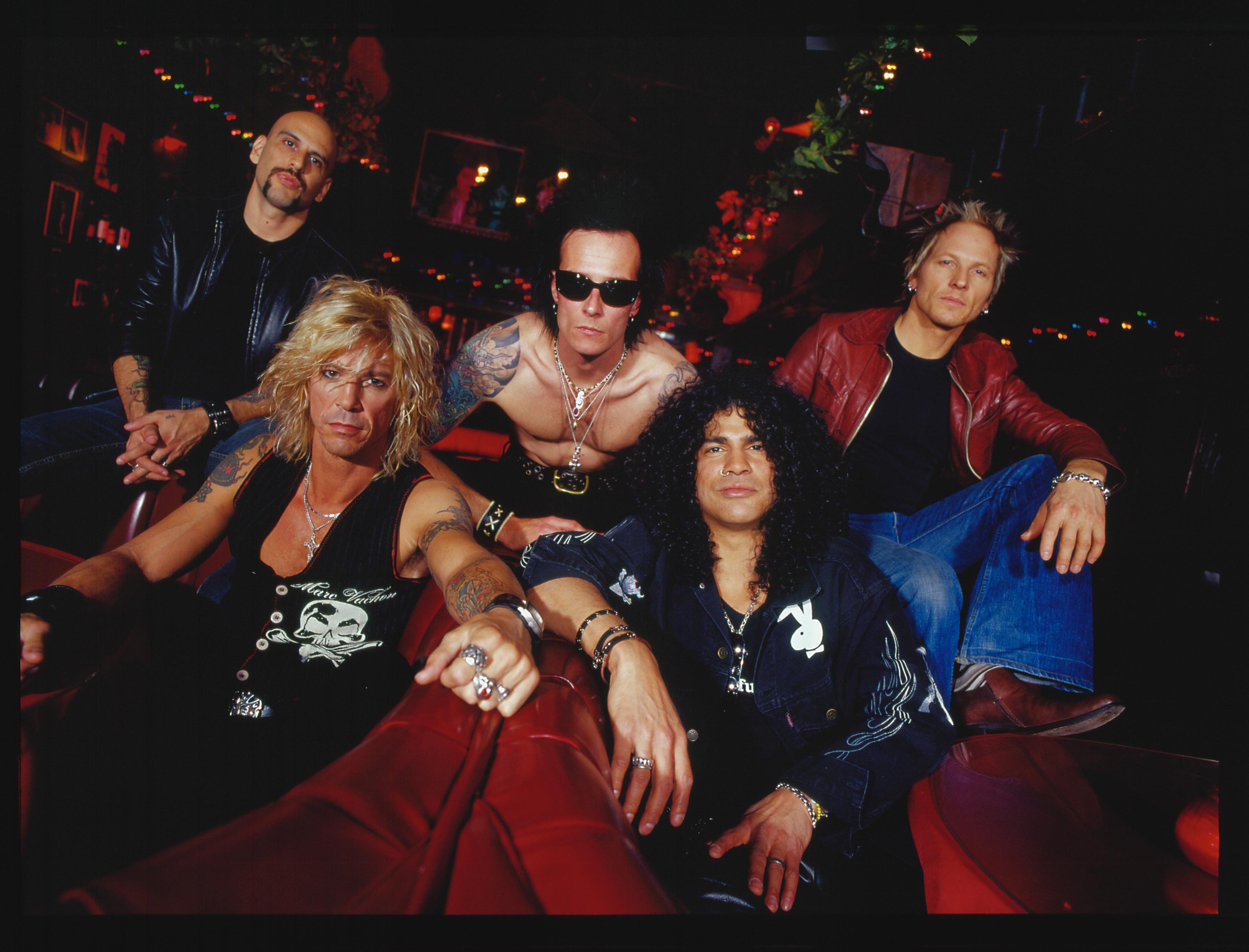 3638x2775 Velvet Revolver