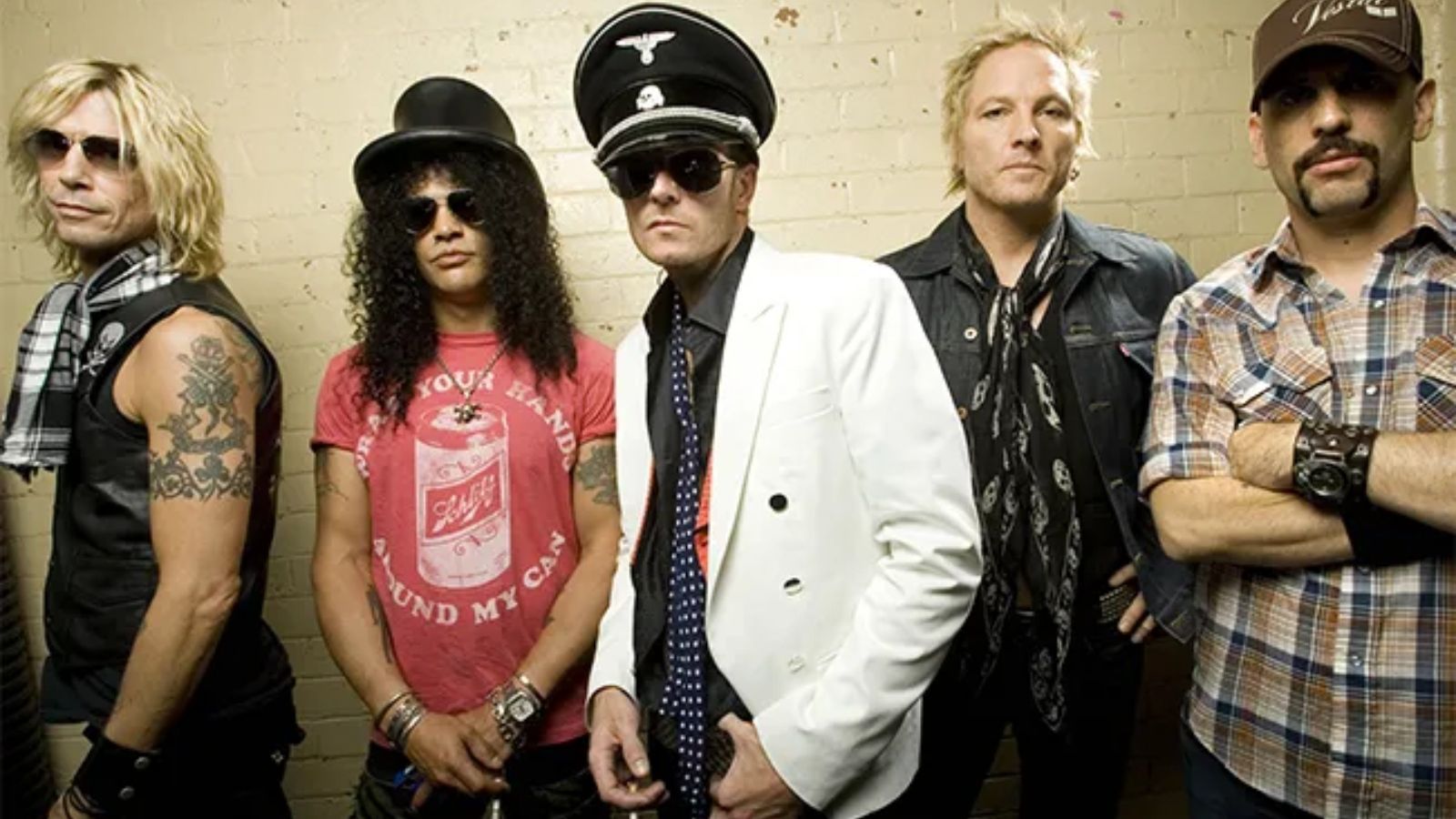 1600x900 Duff McKagan Explains Why Velvet Revolver Was 'Perfect Band for the Time', Says 'There Were Things We Couldn't Get Around' Duff McKagan Explains Why Velvet Revolver Was 'Perfect Band for the Time'