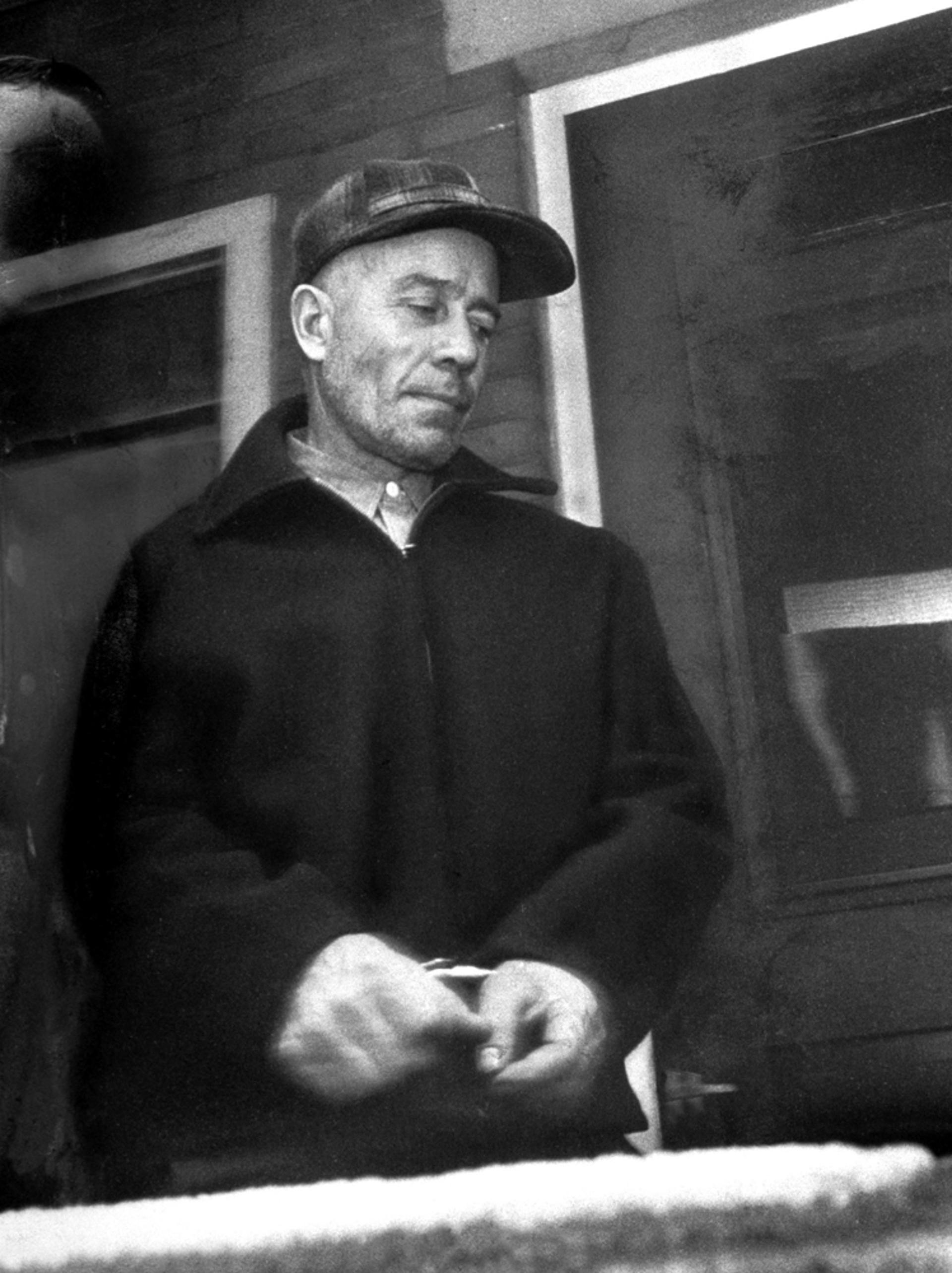 1920x2566 Ed Gein: Portrait of America's Original 'Psycho Killer'