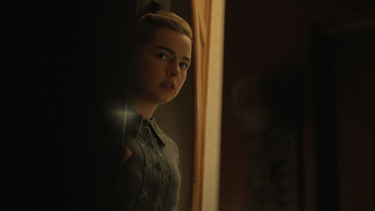 1200x675 Addison Rae Interview about Evelyn in 'Monster: The Ed Gein Story'
