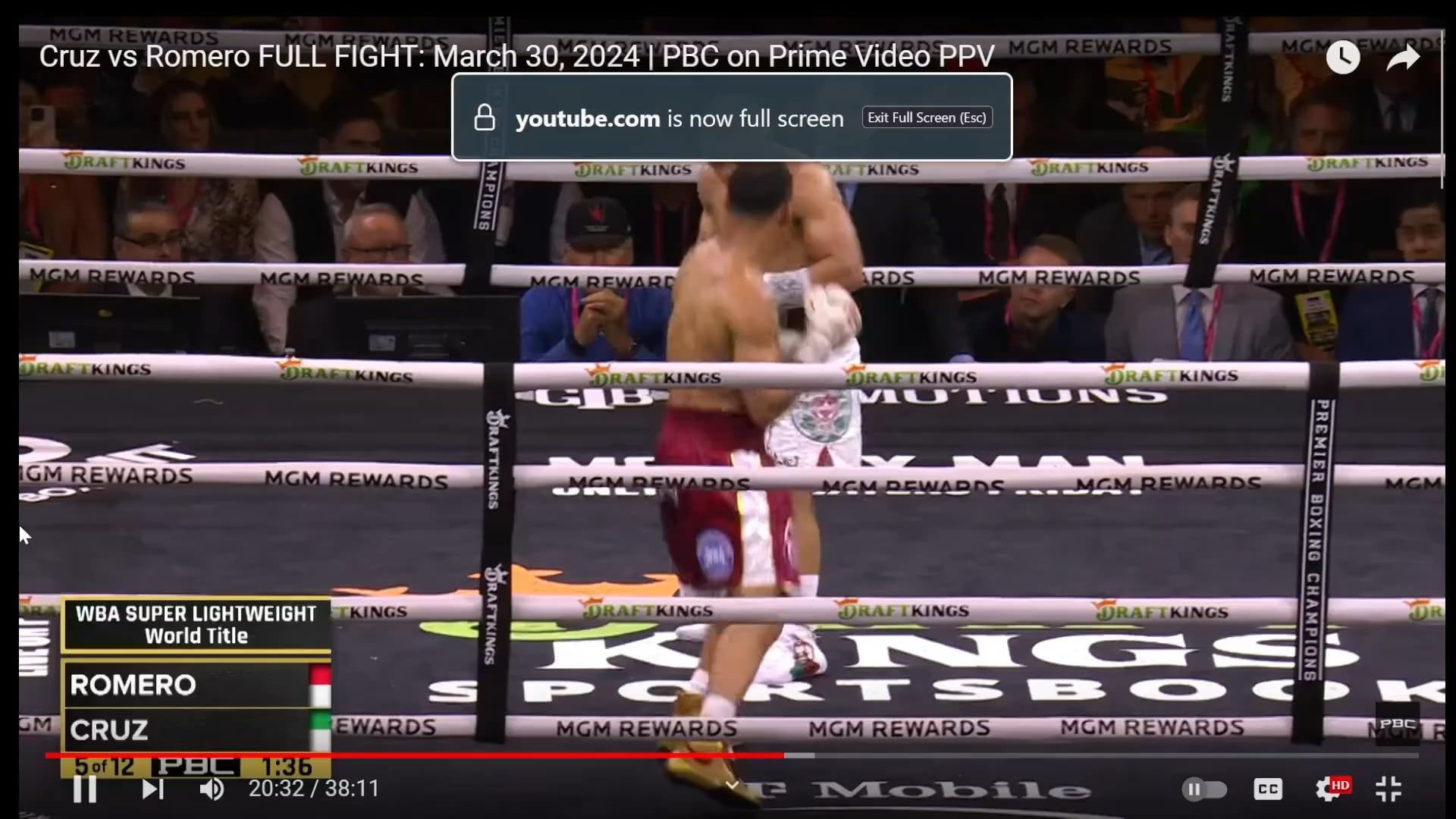 1920x1080 Issac Pitbull Cruz throwing body shots and working in the pocket