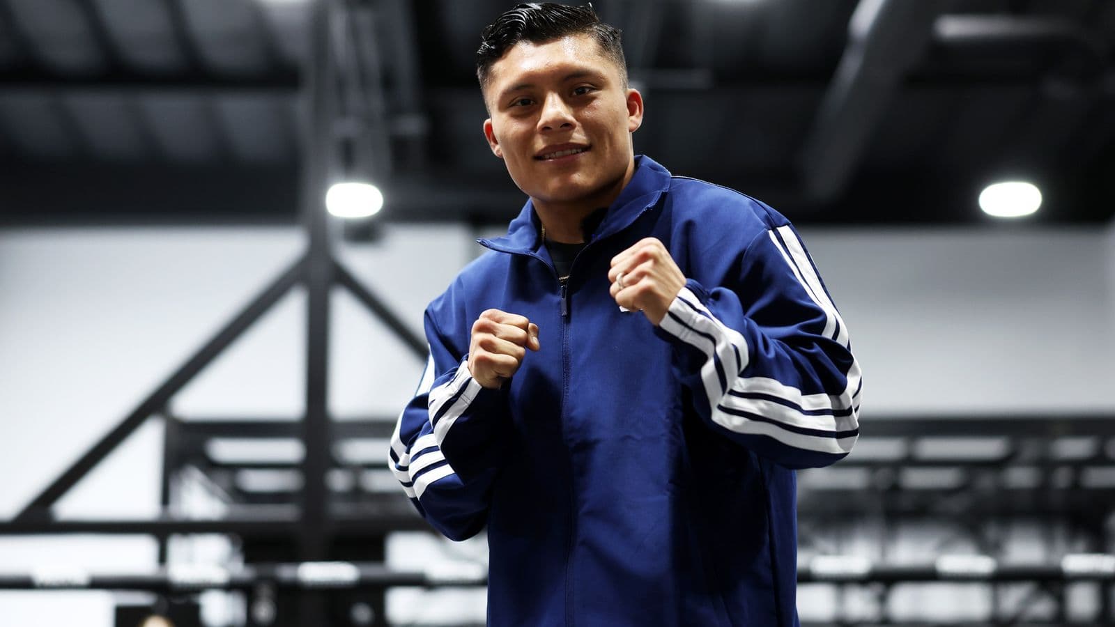 1600x900 Isaac Cruz Promises Fans His Fight With Nestor Bravo Will Be An All Out War And Nothing But Fireworks. Global Boxing News