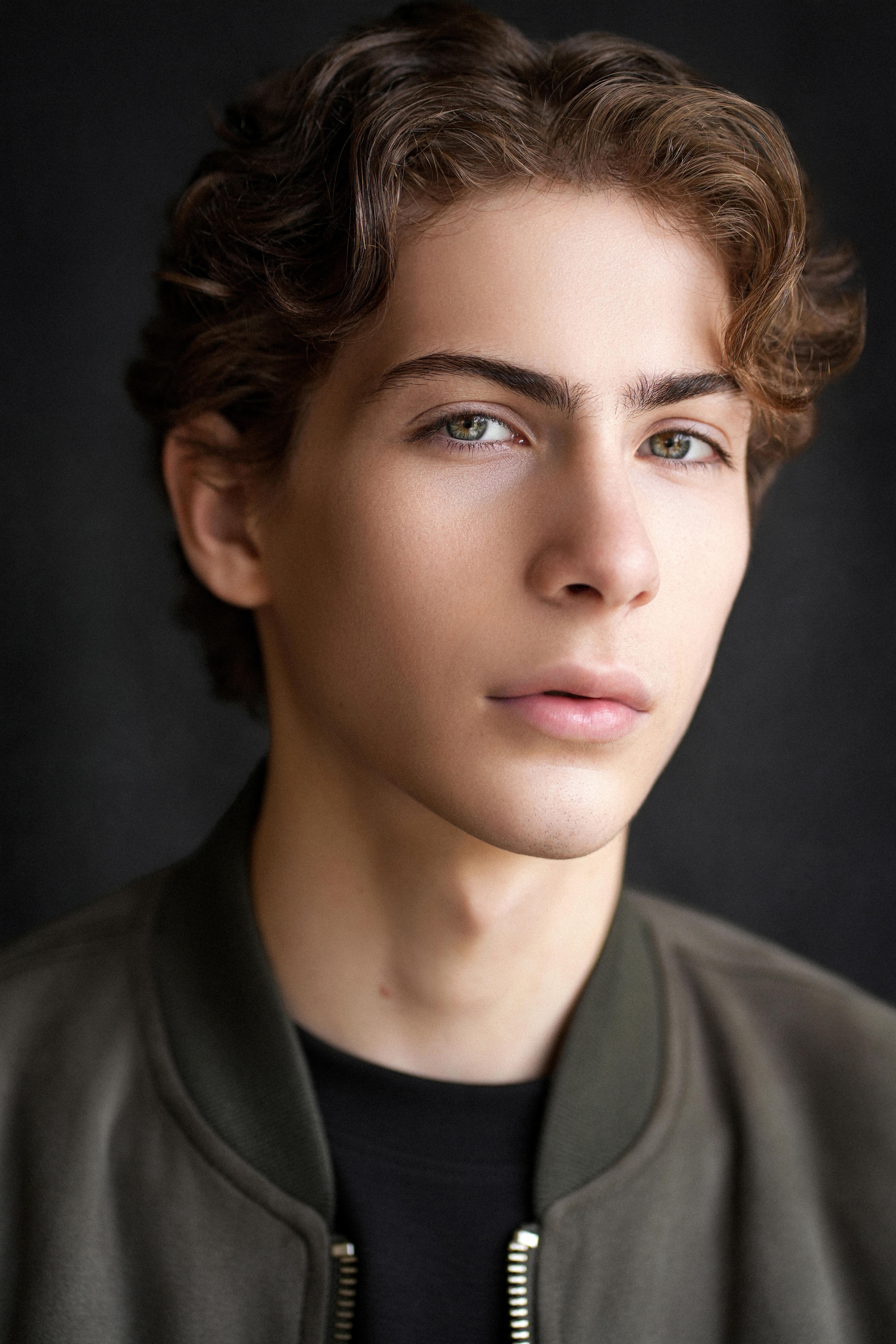 4672x7008 Jacob Tremblay: Movies, TV