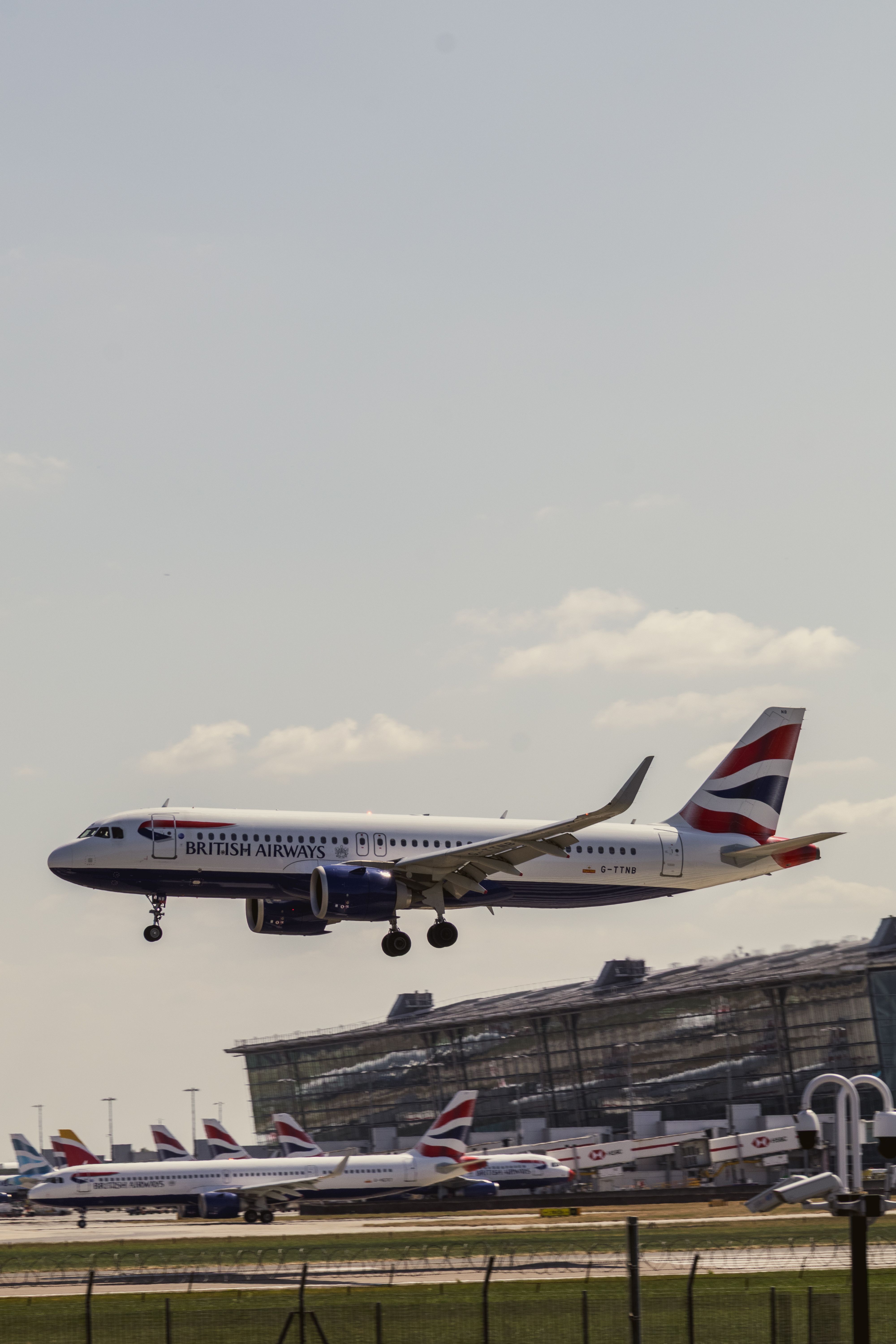 4000x6000 Heathrow Airport Photo, Download The BEST Free Heathrow Airport & HD Image