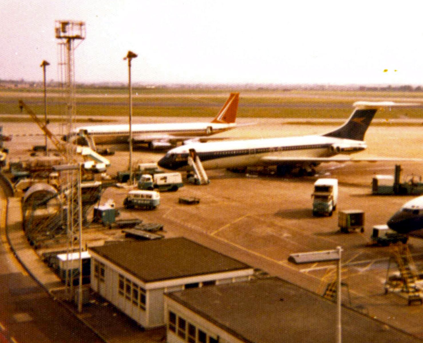 1479x1200 Heathrow Airport in